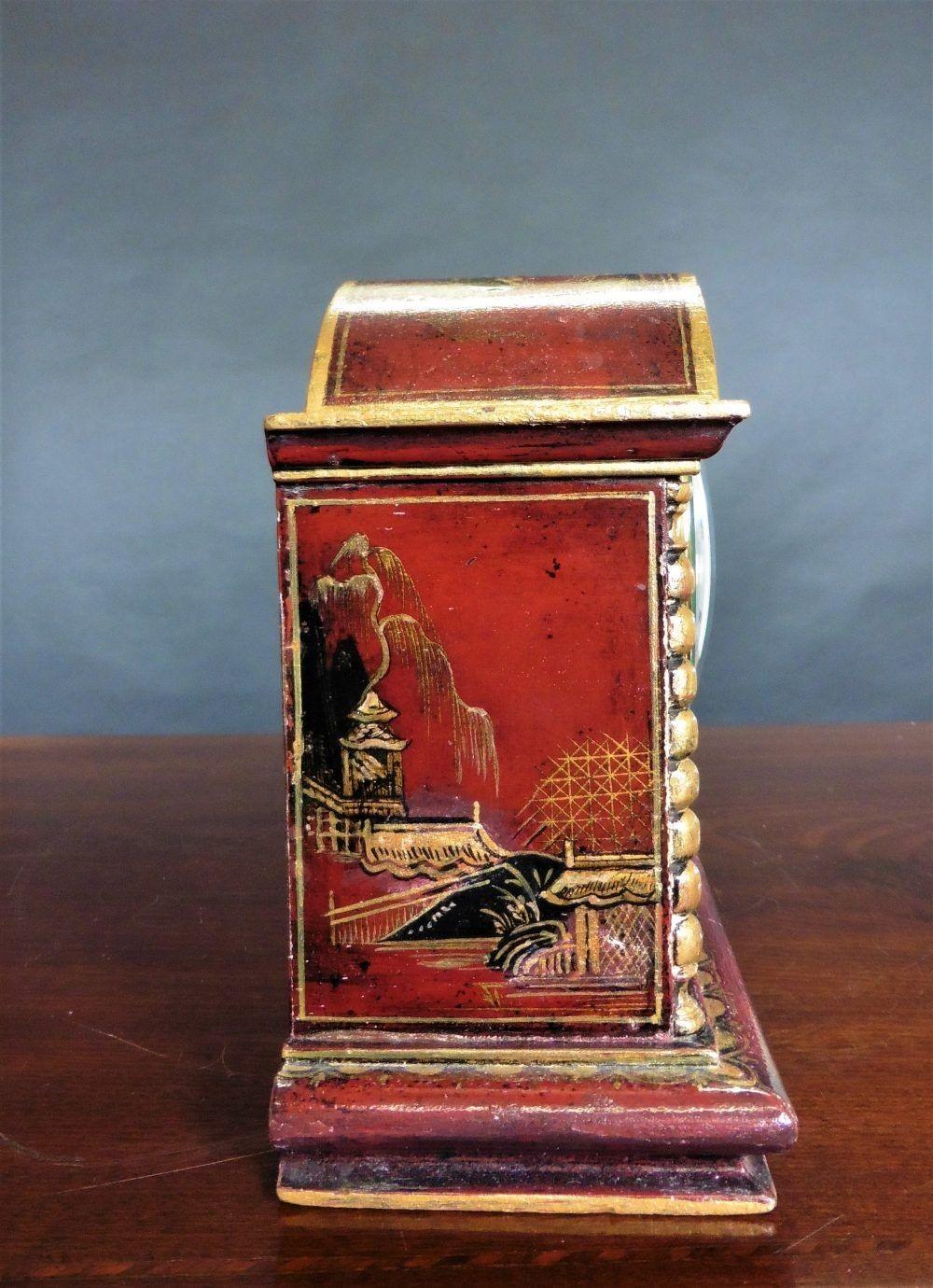 Edwardianische Kaminuhr mit Chinoiserie-Dekoration (Frühes 20. Jahrhundert) im Angebot