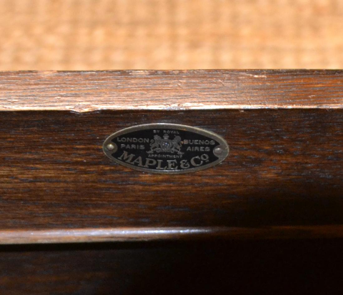 Edwardian Maple & Co. Carved Oak Bench In Good Condition In Link 59 Business Park, Clitheroe