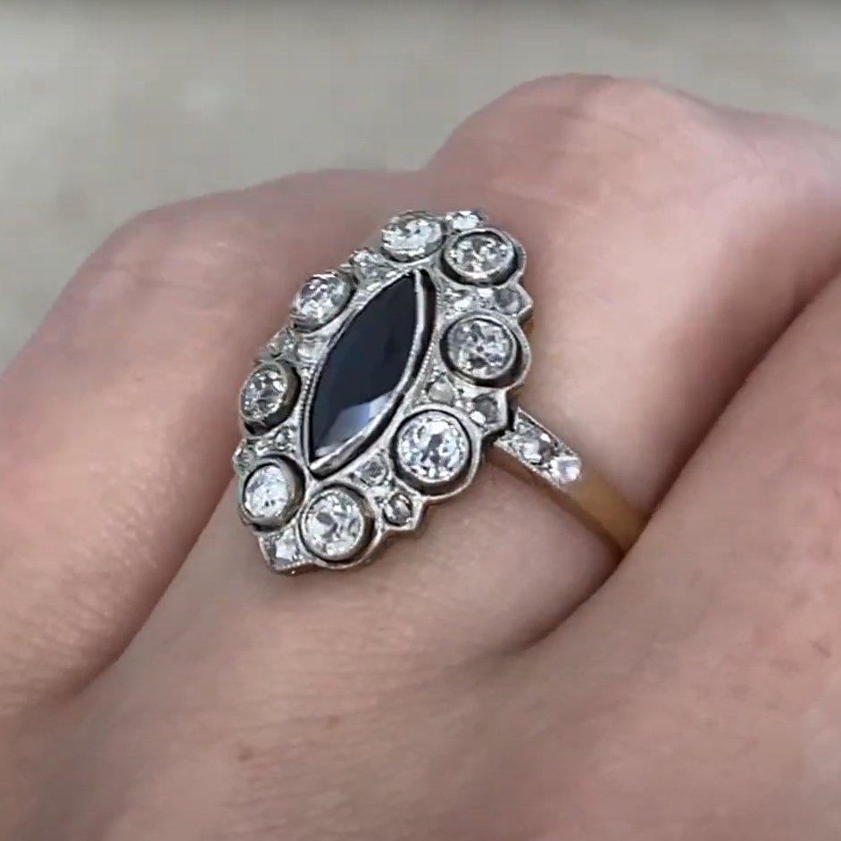 Anillo eduardiano de zafiro marquesa (aprox. 0,70 quilates) y diamantes, circa 1910 Corte marquesa en venta