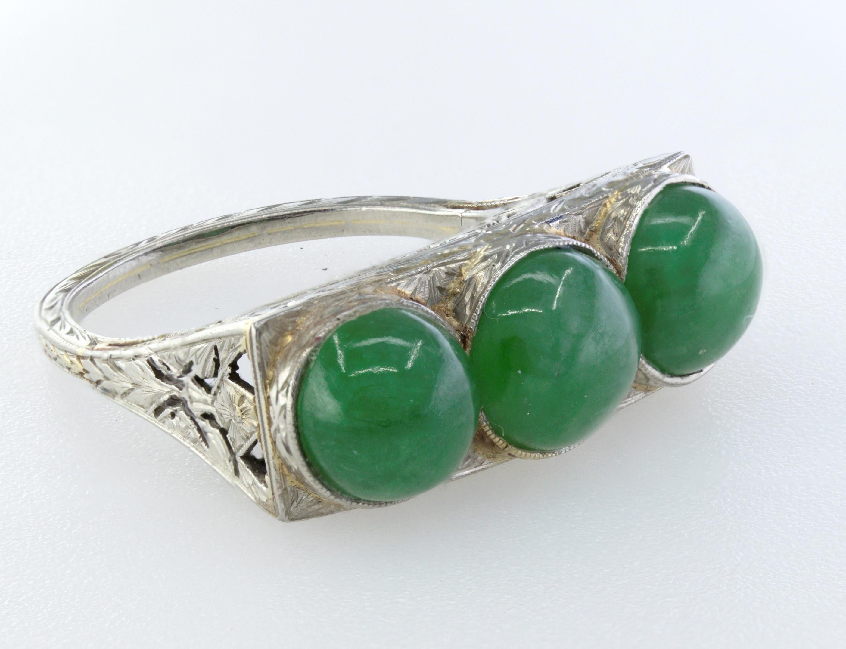 Artisan Edwardian Mason Kay Certified Natural Green Jadeite Jade, 18K White Gold Ring For Sale