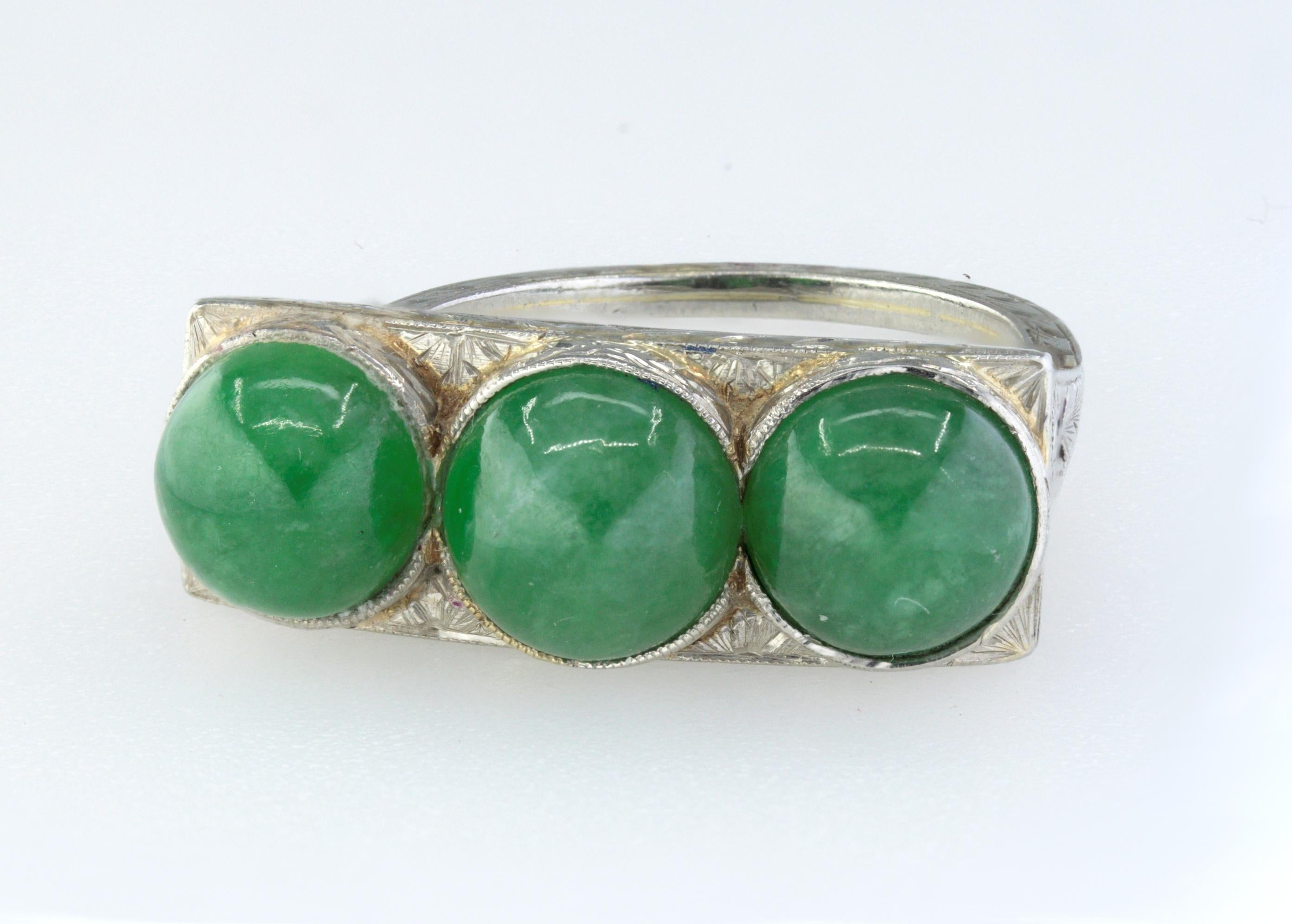 Cabochon Edwardian Mason Kay Certified Natural Green Jadeite Jade, 18K White Gold Ring For Sale