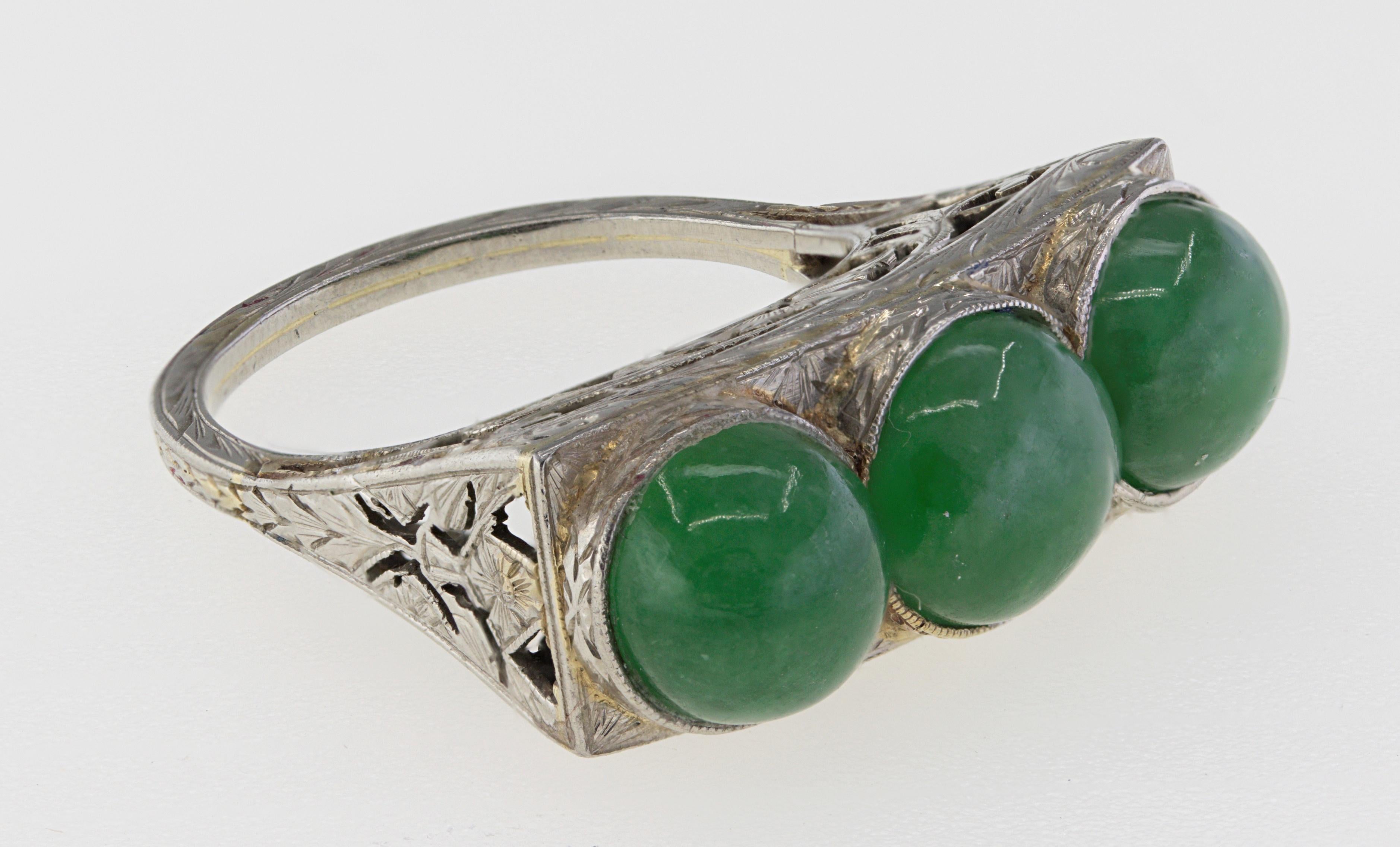 Edwardian Mason Kay Certified Natural Green Jadeite Jade, 18K White Gold Ring For Sale 2