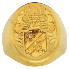 Anello Merrin edoardiano in oro giallo 18 carati con stemma araldico antico