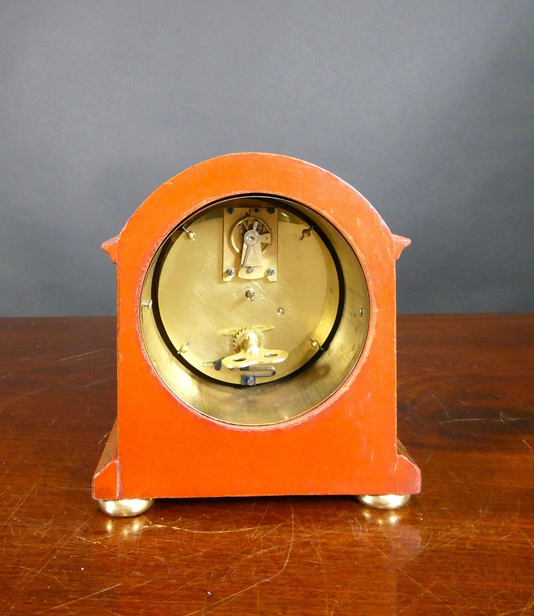 Edwardian Miniature Chinoiserie Decorated Mantel Clock In Good Condition For Sale In Norwich, GB