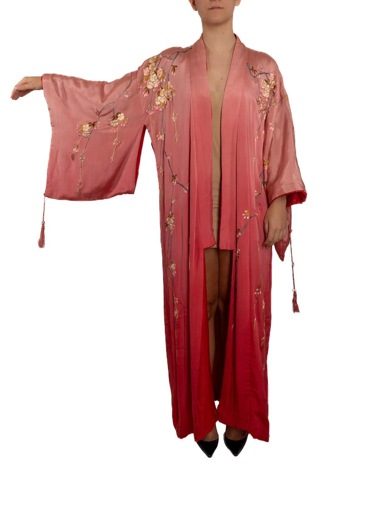 Edwardian Mixed Pinks Silk Hand Embroidered Floral Kimono For Sale 2