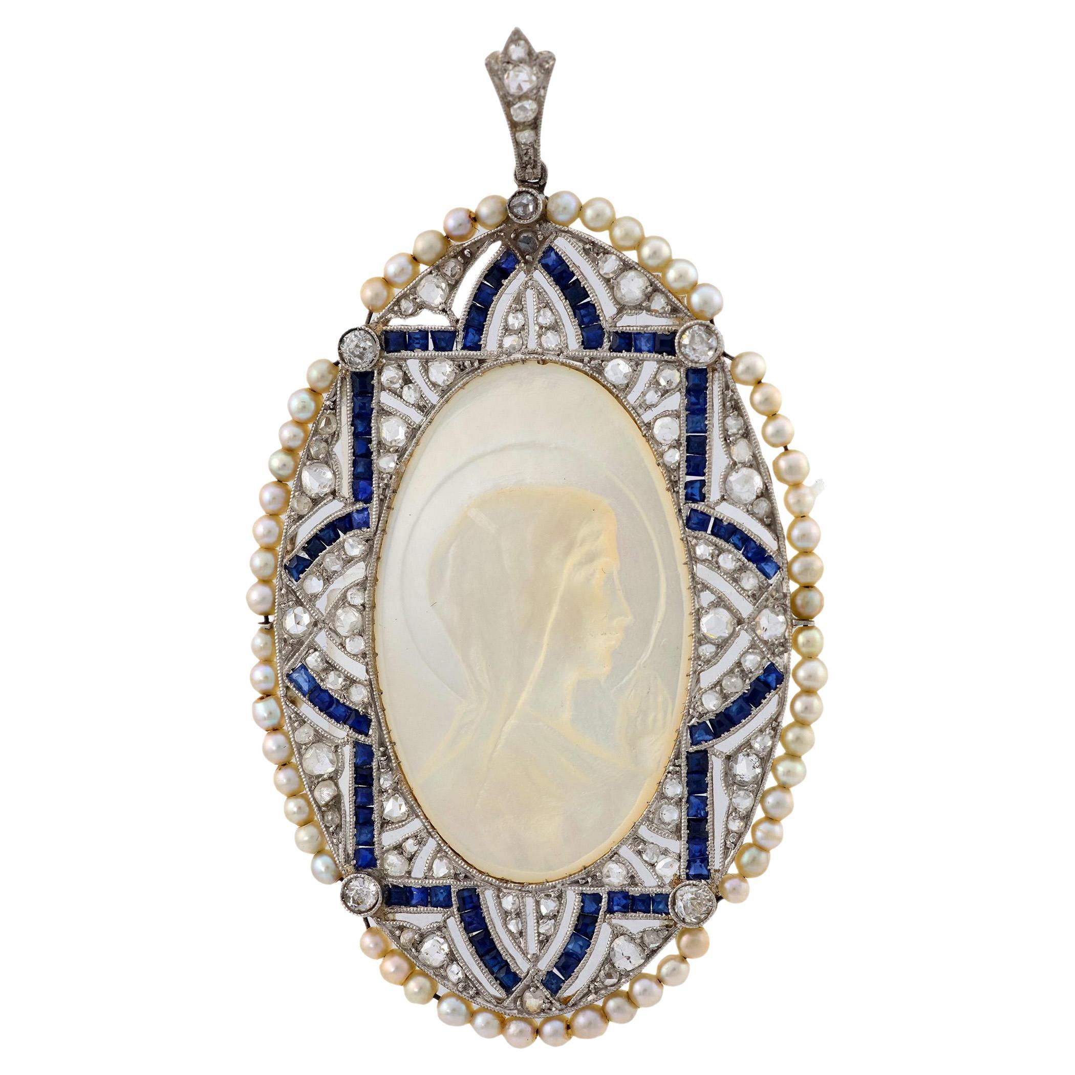 Edwardian Perlmutt Saphir Diamant Platin Saint Anhänger im Angebot