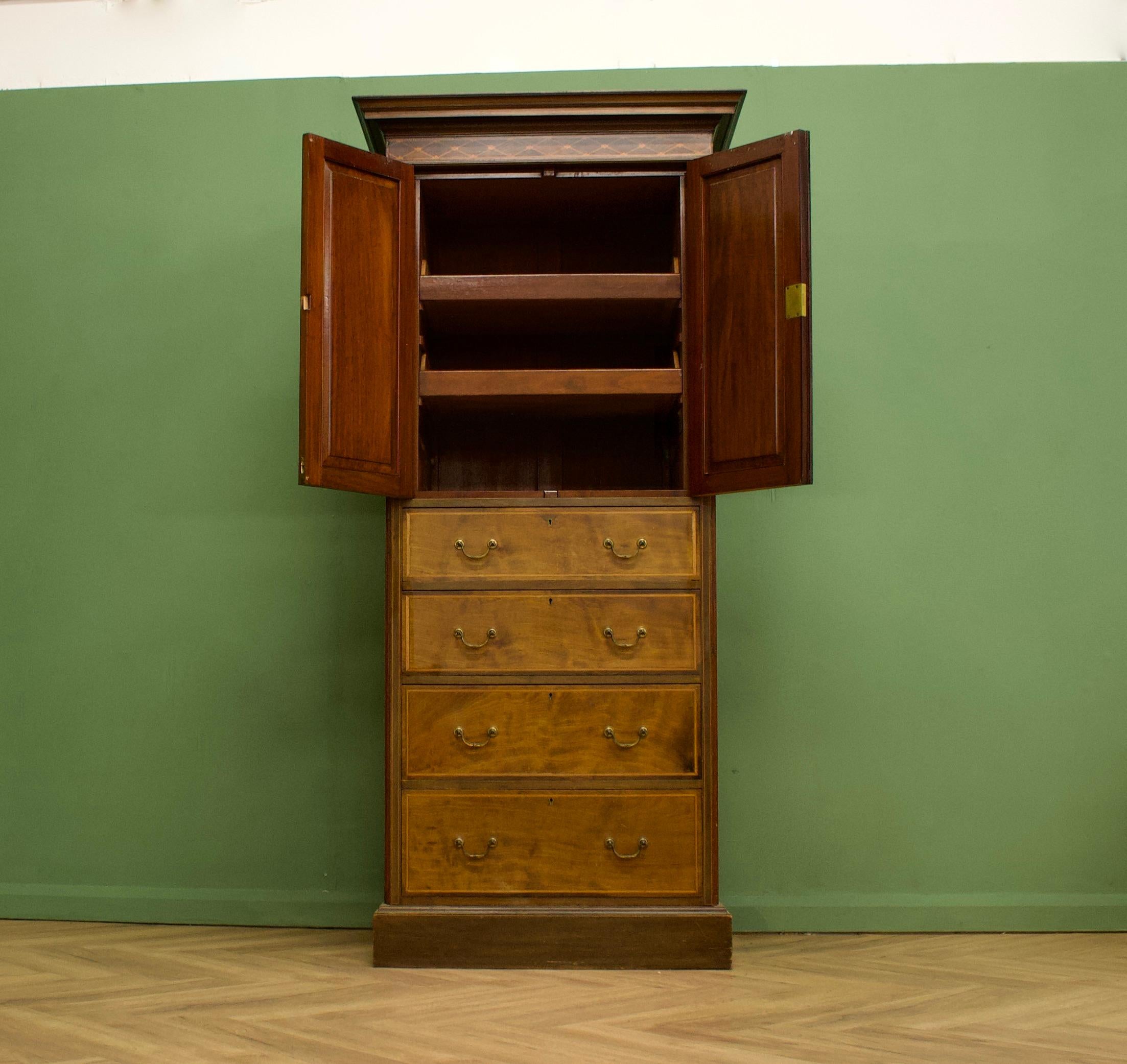 Woodwork Edwardian Narrow Linen Cabinet or Hall Cupboard, 1910s