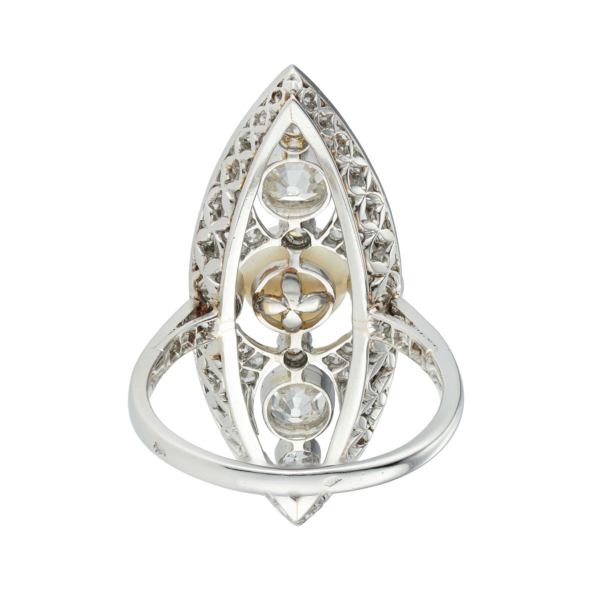 Navetteförmiger Ring aus edwardianischer Naturperle und Diamant im Zustand „Gut“ im Angebot in London, GB