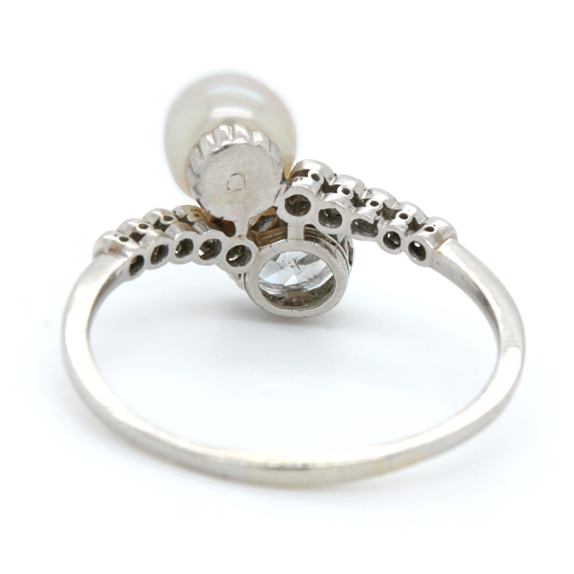 Edwardian Natural Pearl and Diamond Toi et Moi Ring, ca. 1900s In Excellent Condition In Idar-Oberstein, DE