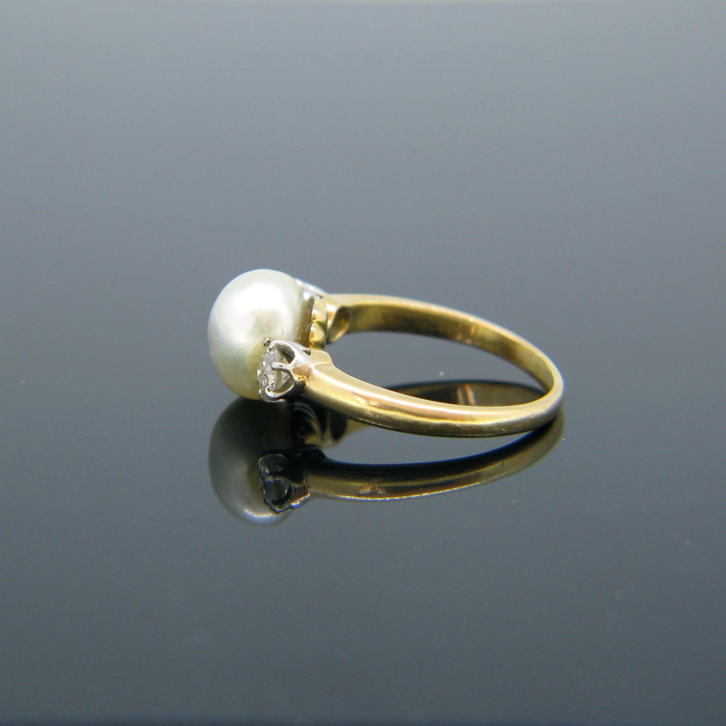 Edwardian Natural Pearl and Diamonds Yellow Gold Platinum Ring 2