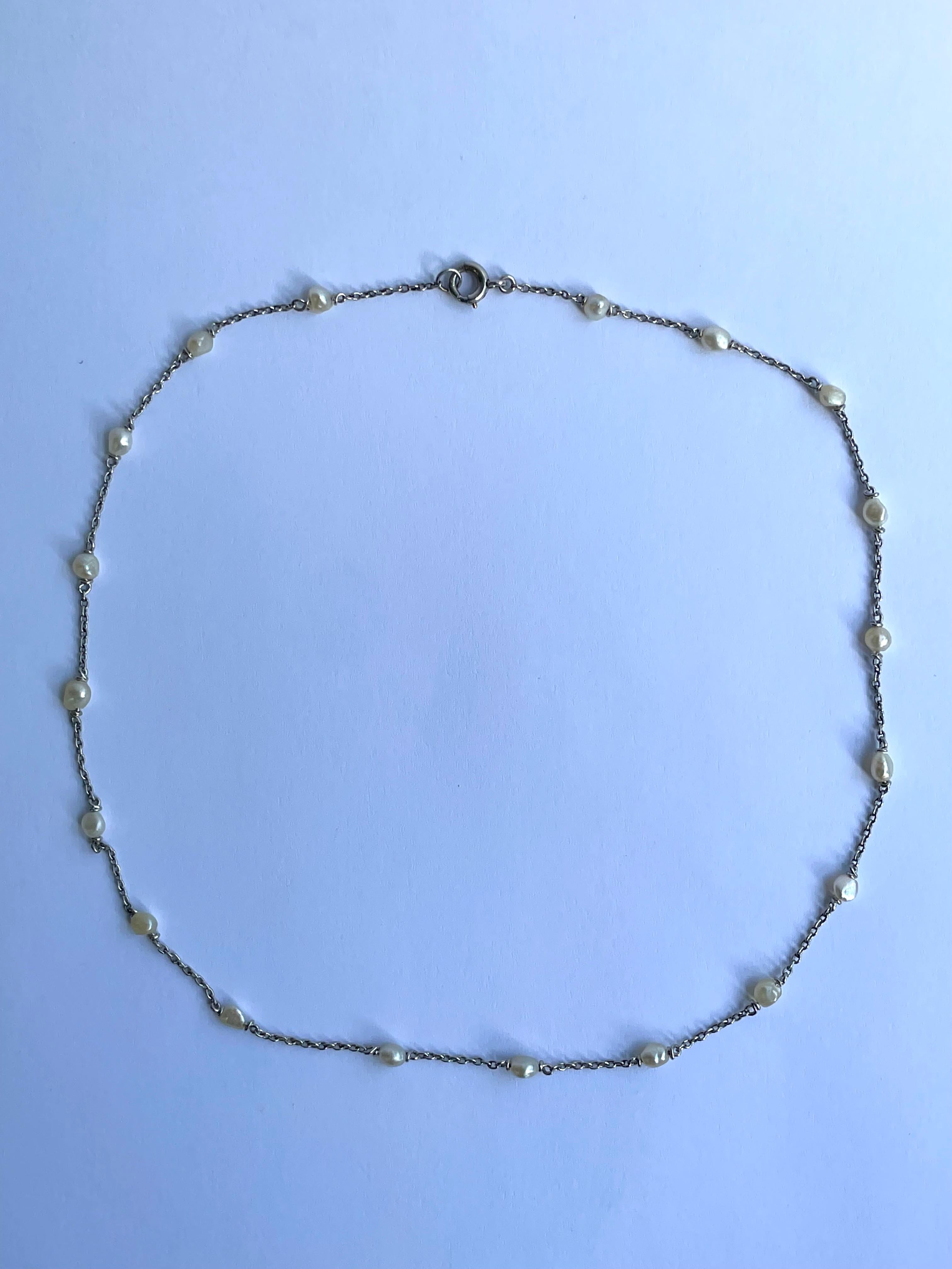 Bead Edwardian Natural Saltwater Pearl Chain Necklace in Platinum For Sale