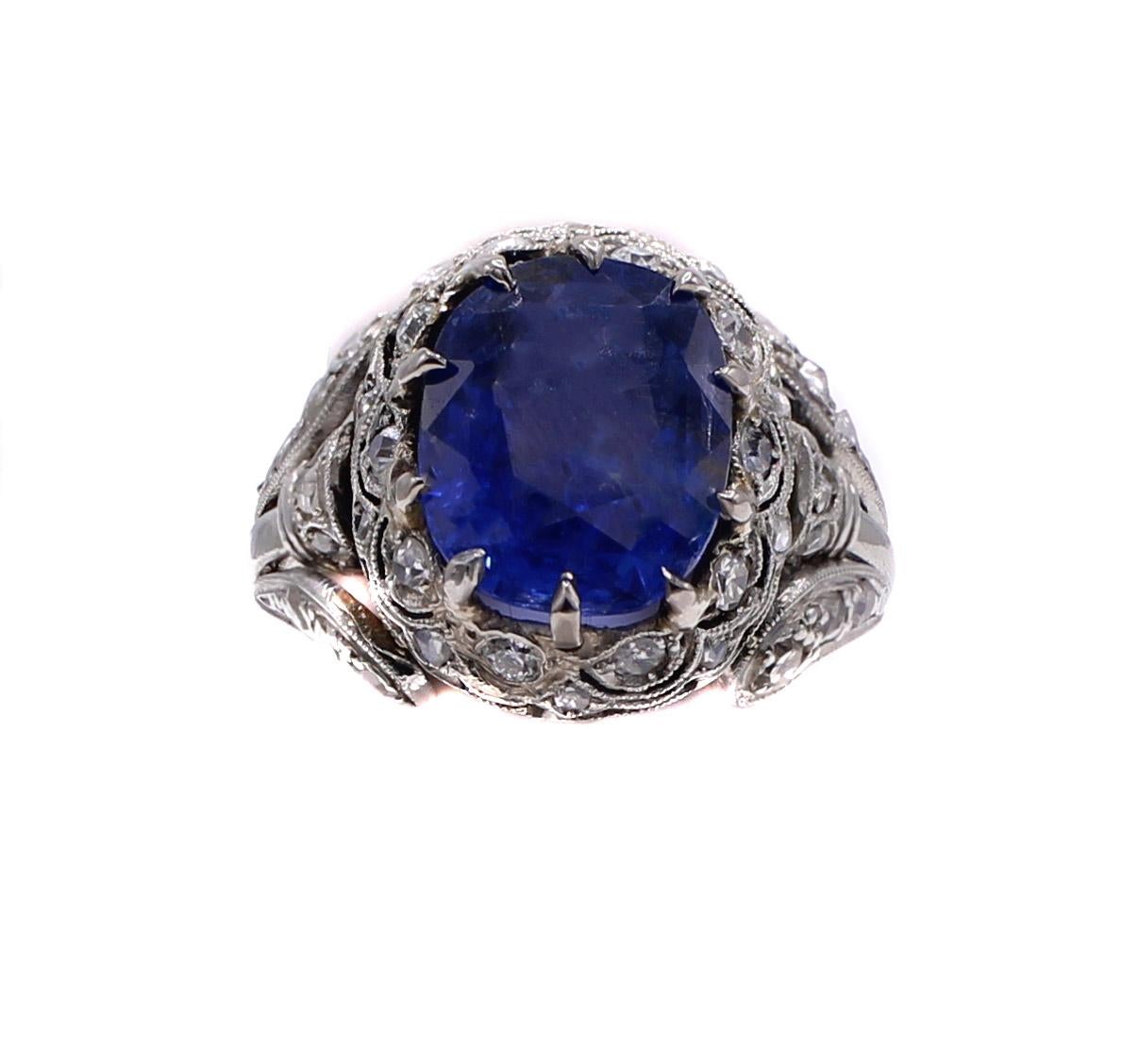 Edwardian Natural Sapphire Diamond Platinum Engagement Ring In Good Condition For Sale In New York, NY