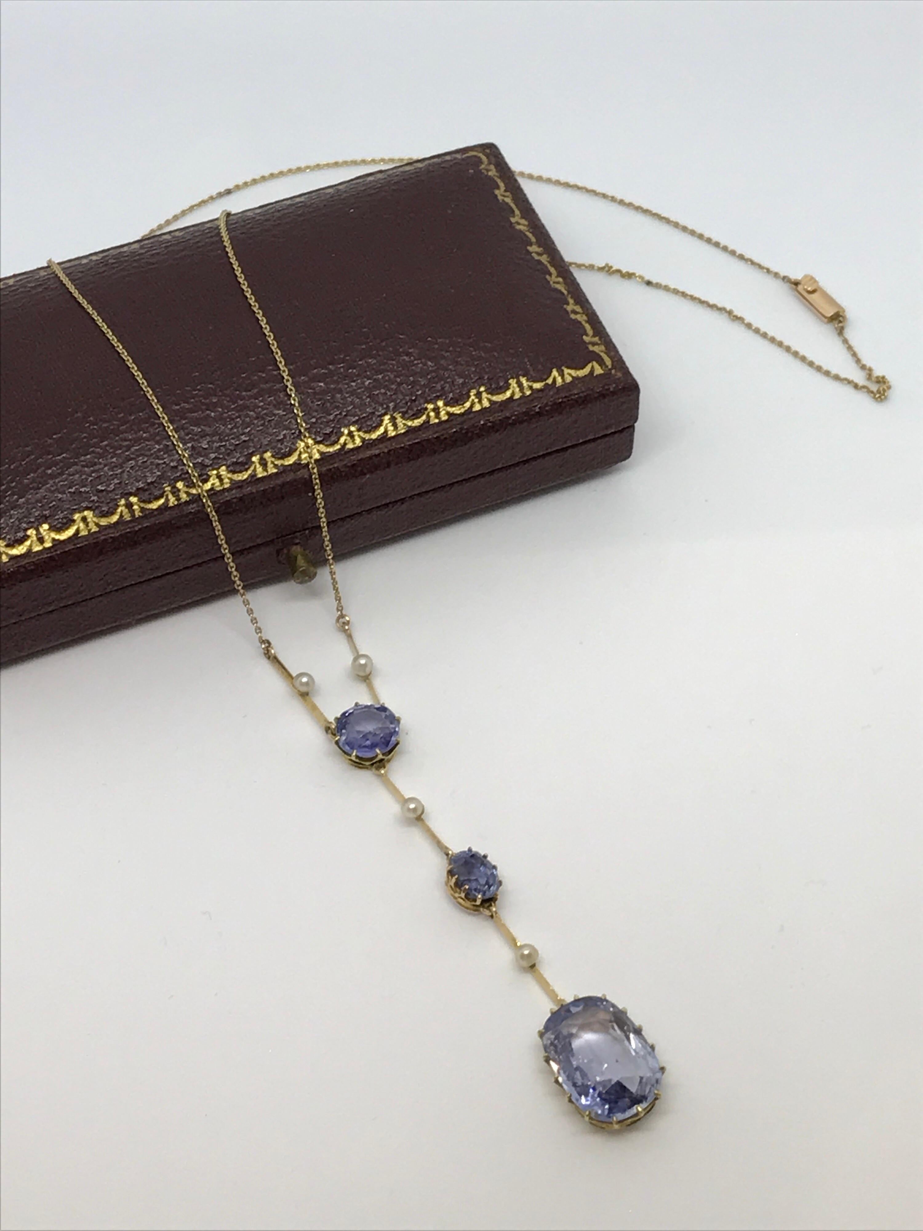 Edwardian Natural Unheated Ceylon Sapphire and Pearl Necklace, circa 1910 In Excellent Condition For Sale In Oxford, GB