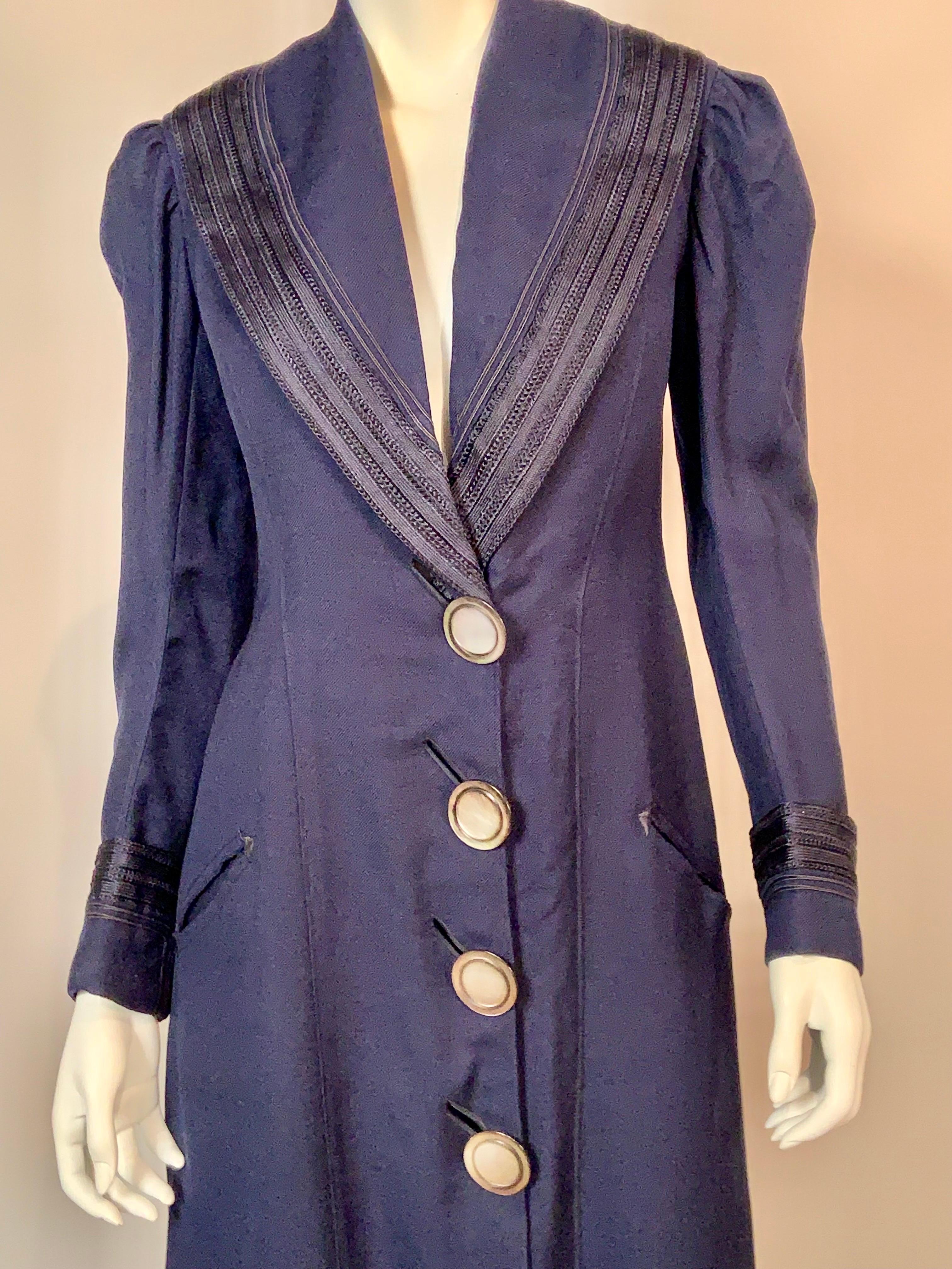 Edwardian Navy Blue Wool Coat with Braid Trim In Excellent Condition In New Hope, PA