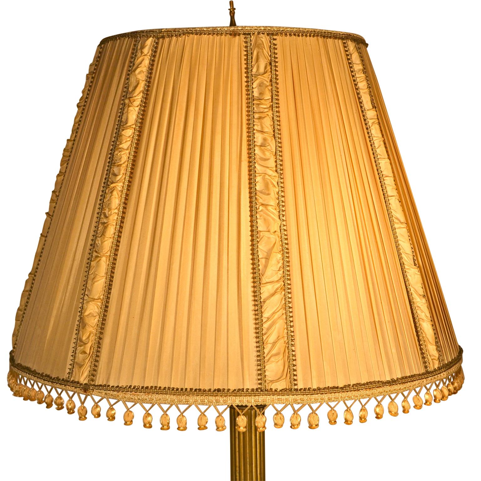 English Edwardian Neoclassical Gilded Brass Floor Lamp with a Pleated Silk Shade