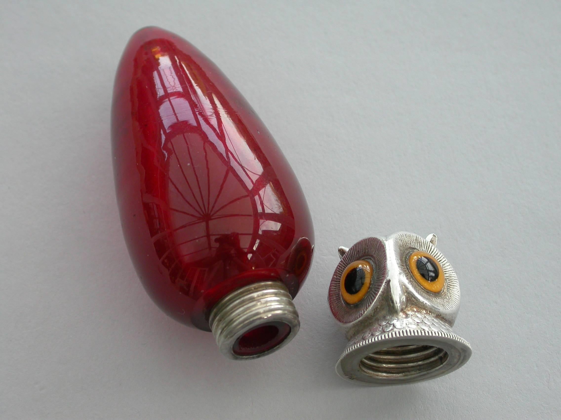 Edwardian Novelty Silver Mounted Red Glass Owls Head Scent Bottle S Mordan, 1904 3