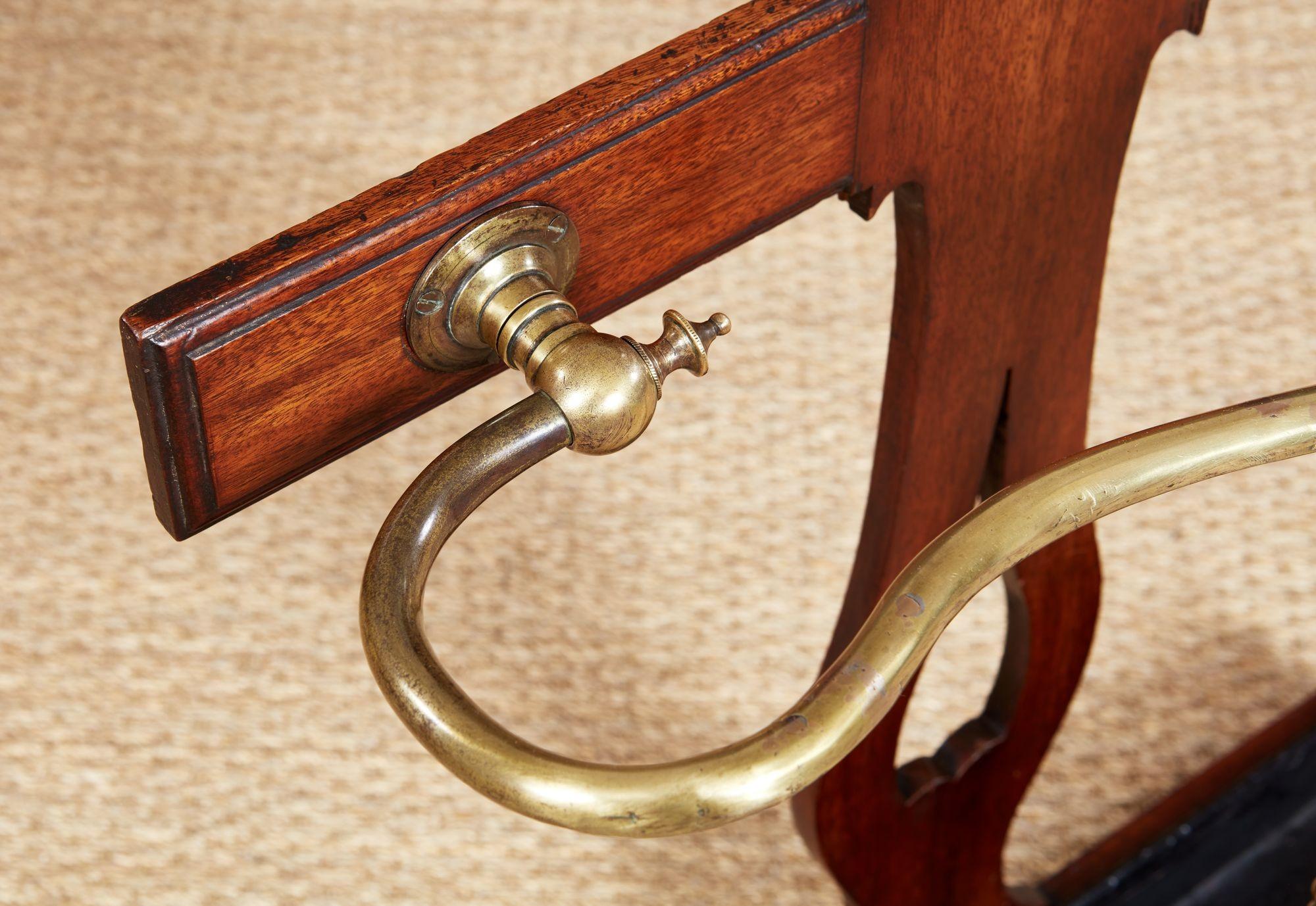 Portaombrelli edoardiano in Oak e ottone in vendita 3