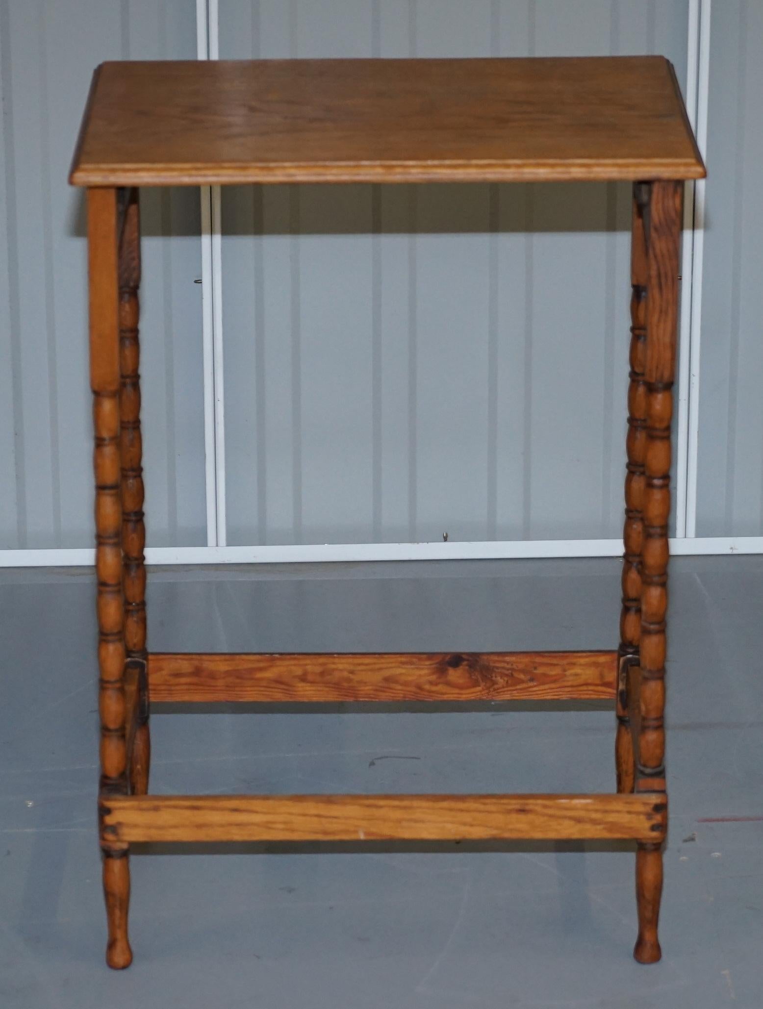 We are delighted to offer for sale this lovely simple English oak side table with bobbin turned legs 

 A good looking well made and versatile table, it looks like it has had new splats fitted to the base for additional support 

We have cleaned