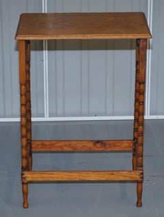 Edwardian Oak Bobbin Turned Leg English Side End Lamp Wine Table Nice and Simple