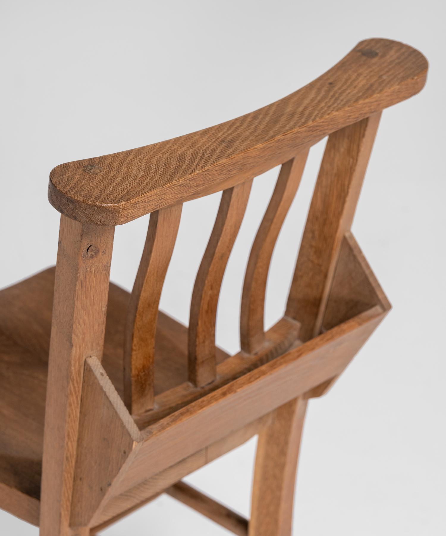 Edwardian Oak Dining Chairs, England, circa 1910 In Good Condition In Culver City, CA