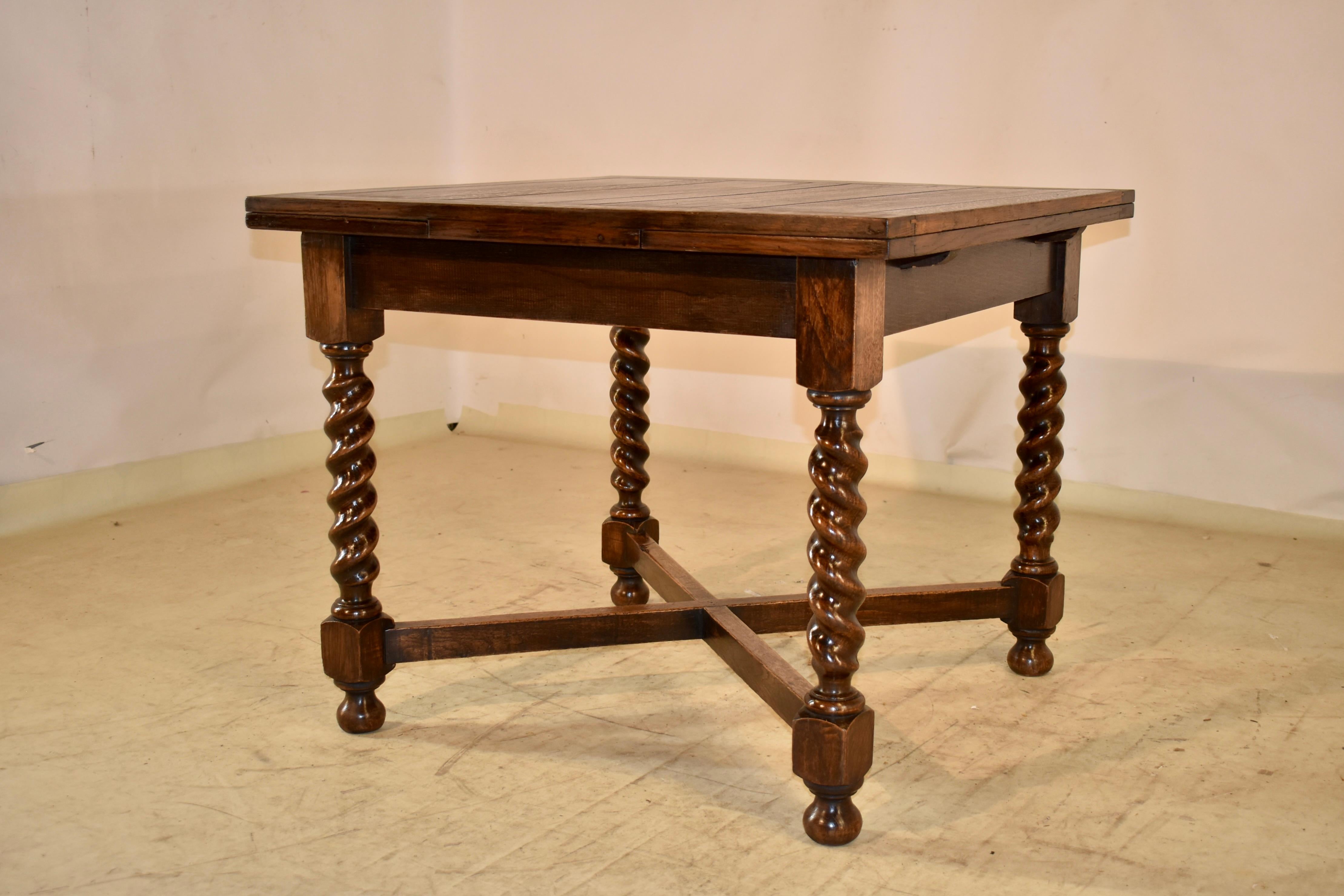 Early 20th Century Edwardian Oak Draw-Leaf Table, C. 1900