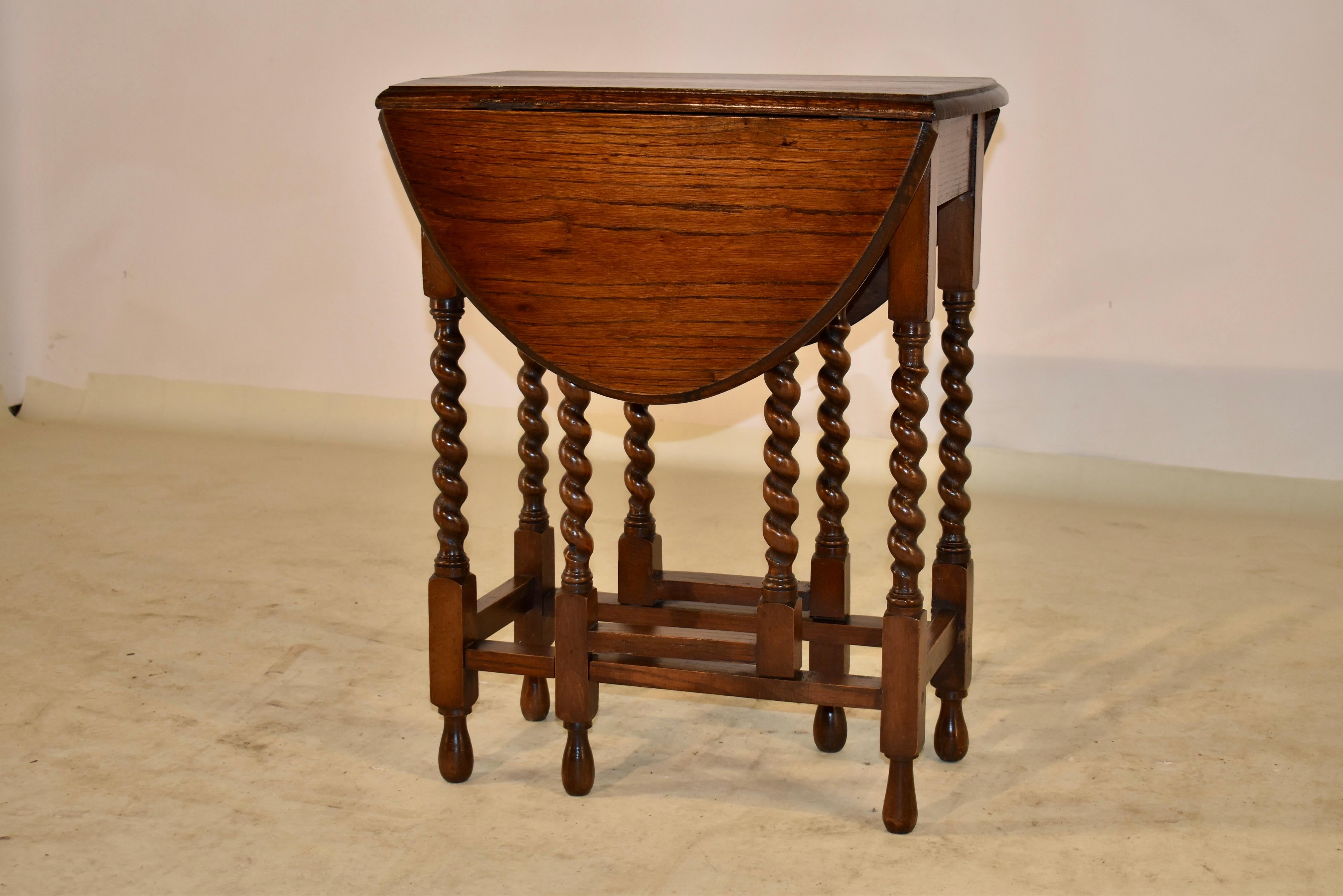 Edwardian Oak Gate Leg Table, c. 1900 In Good Condition In High Point, NC
