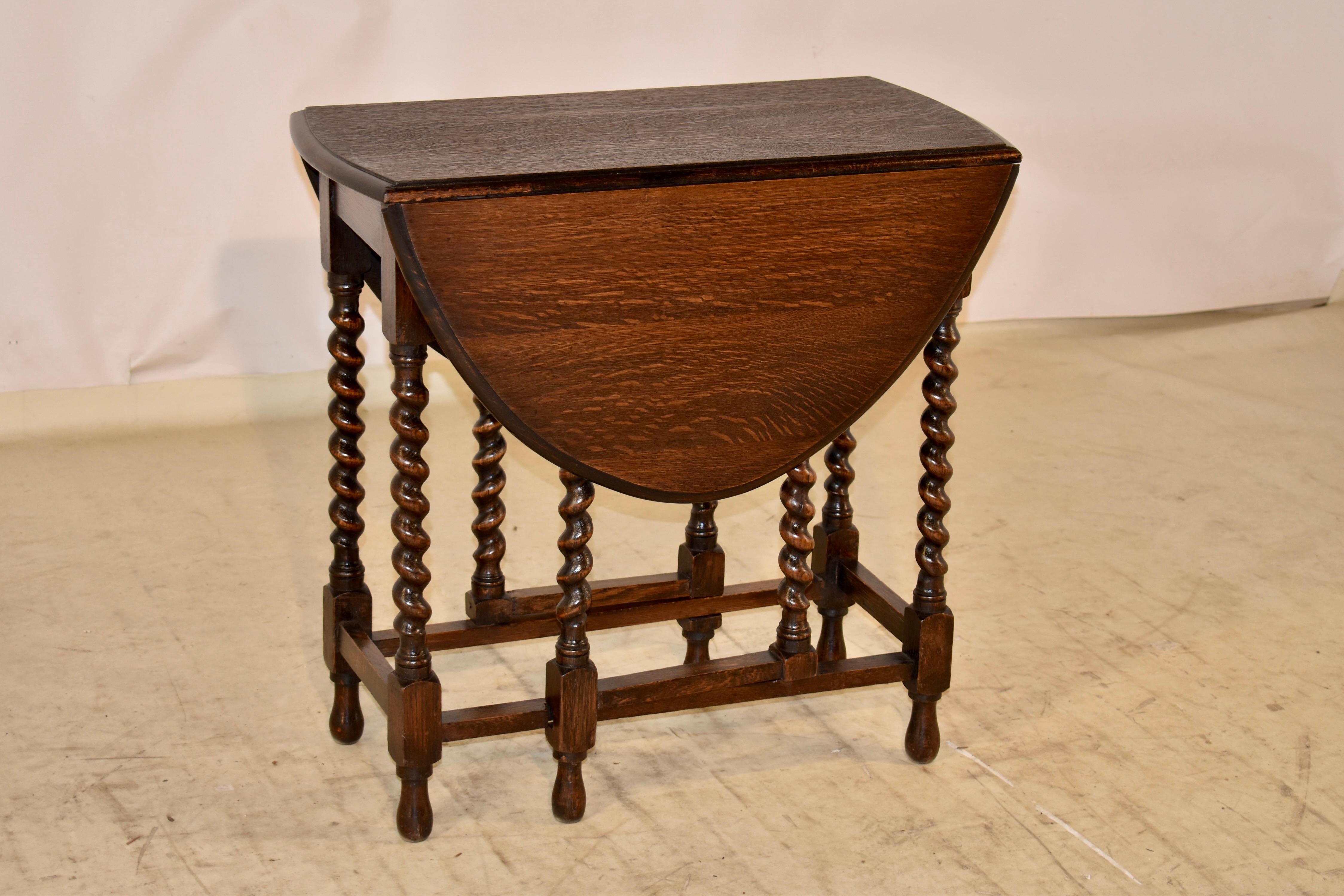 English Edwardian Oak Gate Leg Table, Circa 1900