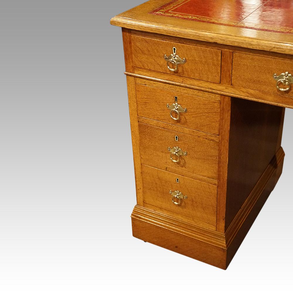 Art Nouveau Edwardian Oak Pedestal Desk For Sale