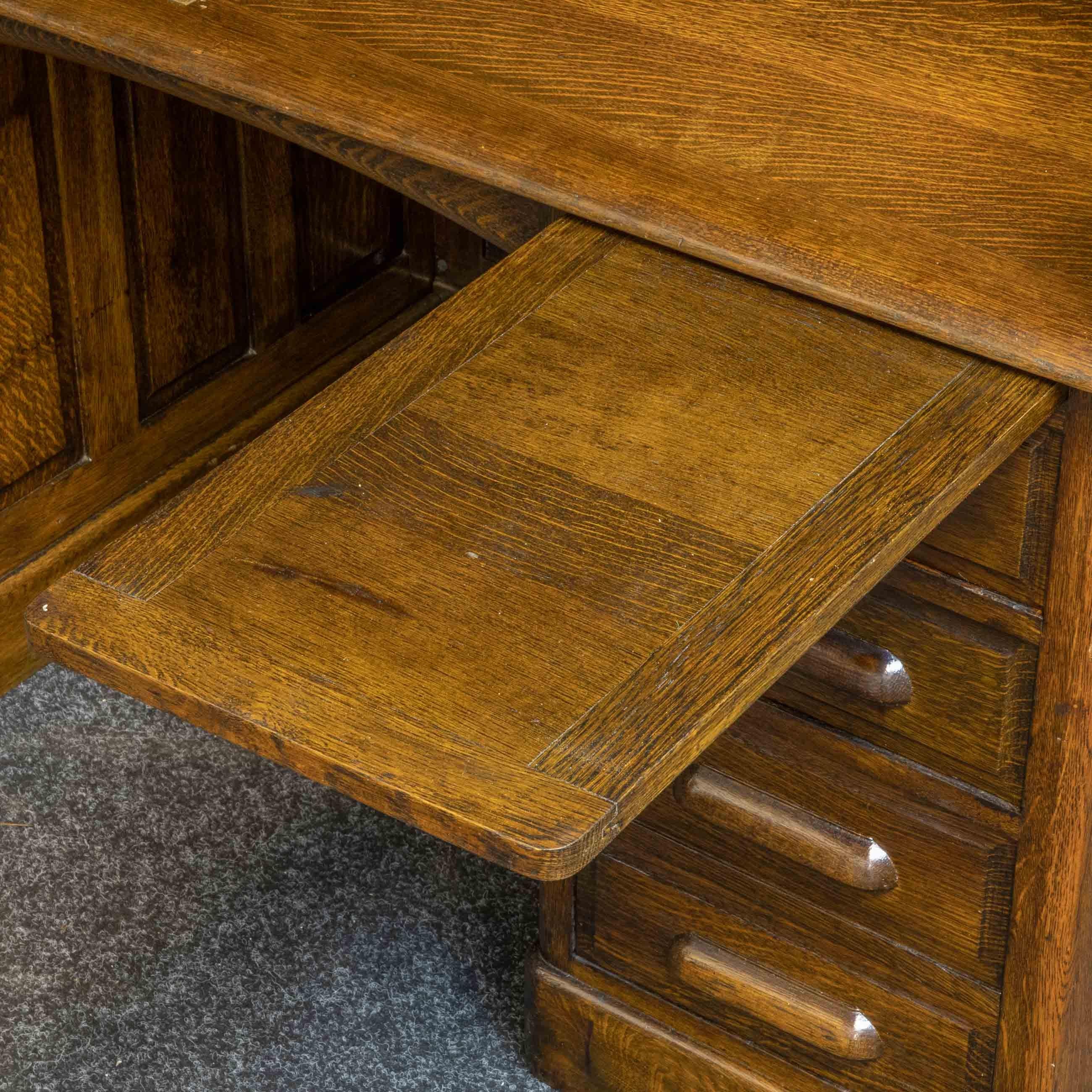 Early 20th Century Edwardian Oak Roll Top Desk For Sale