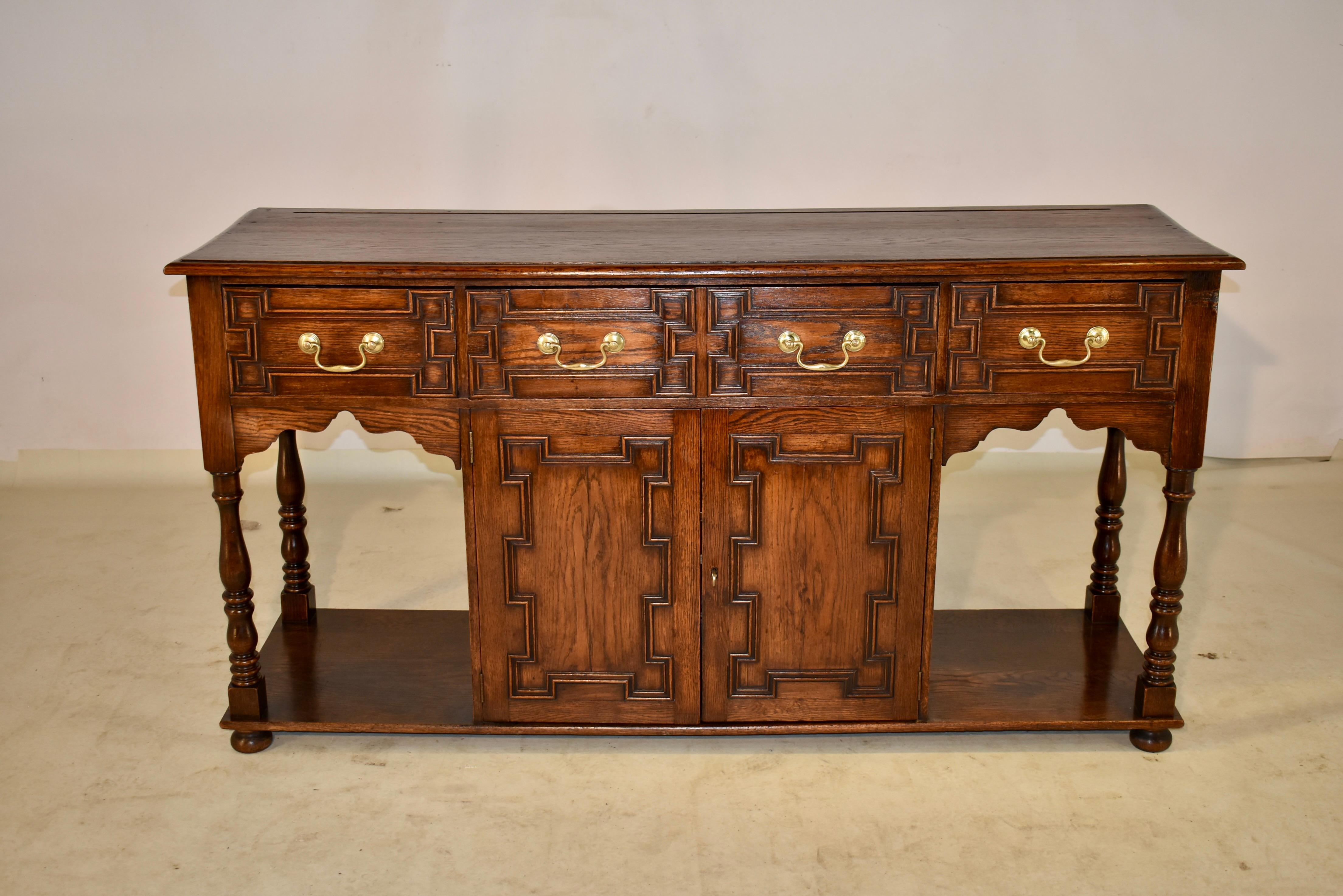 Edwardian Oak Server with Side Shelves, C. 1910 In Good Condition For Sale In High Point, NC