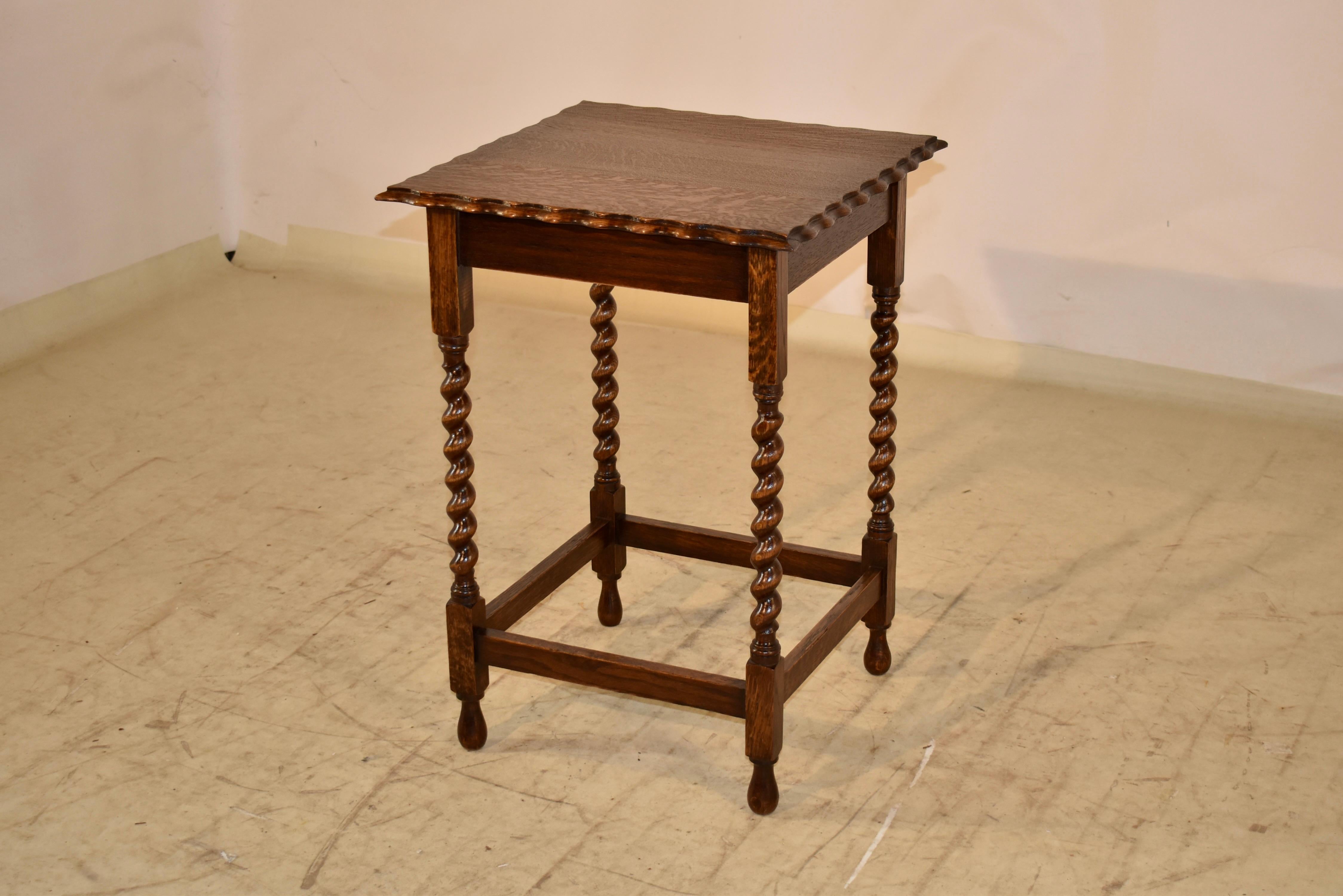 English Edwardian Oak Side Table, Circa 1900 For Sale