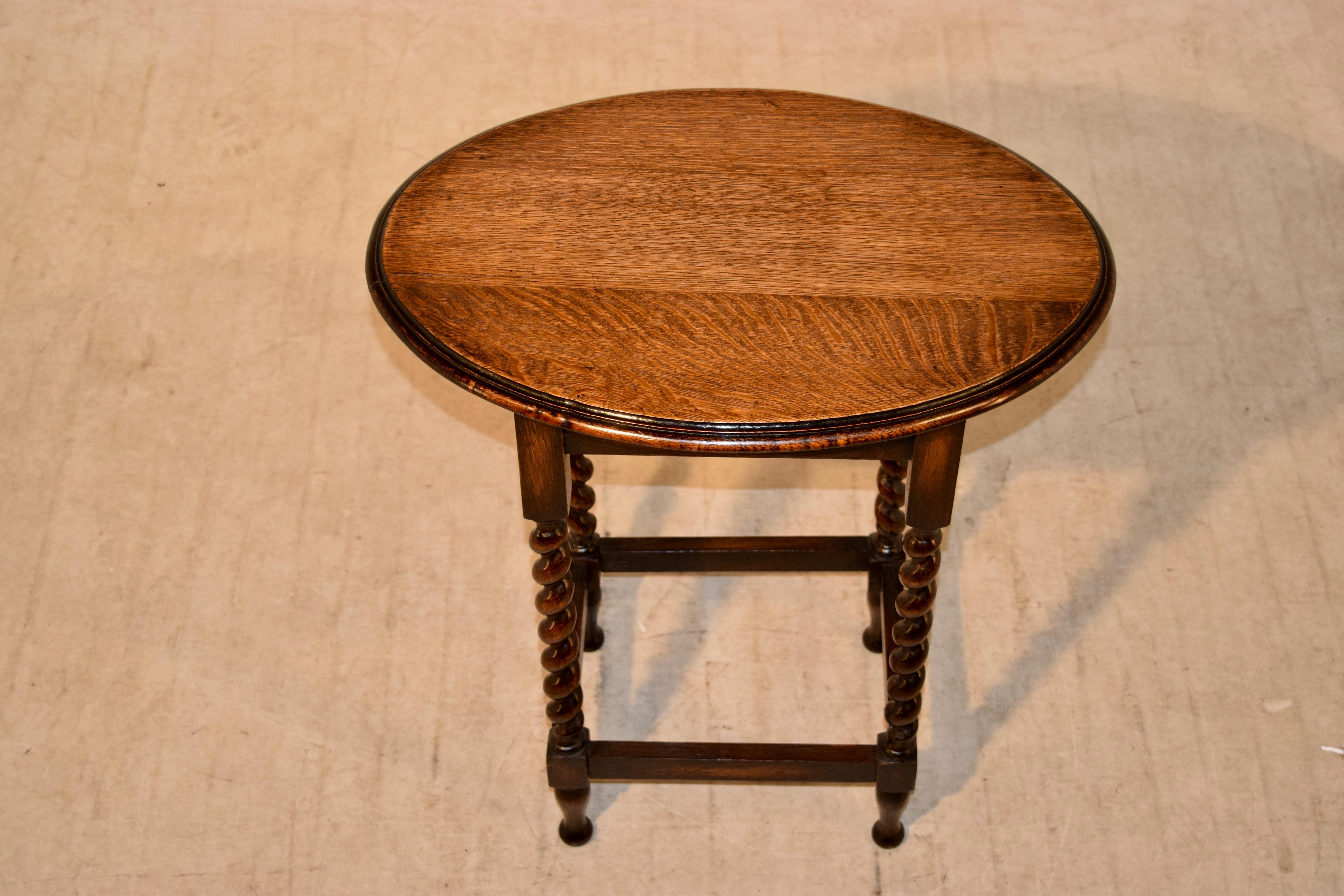 Early 20th Century Edwardian Oak Side Table