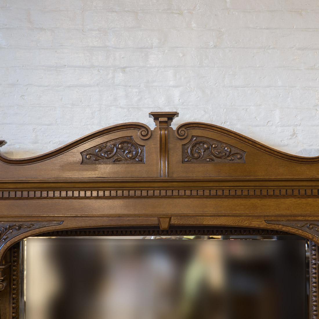 Edwardian Oak Sideboard In Good Condition In Manchester, GB