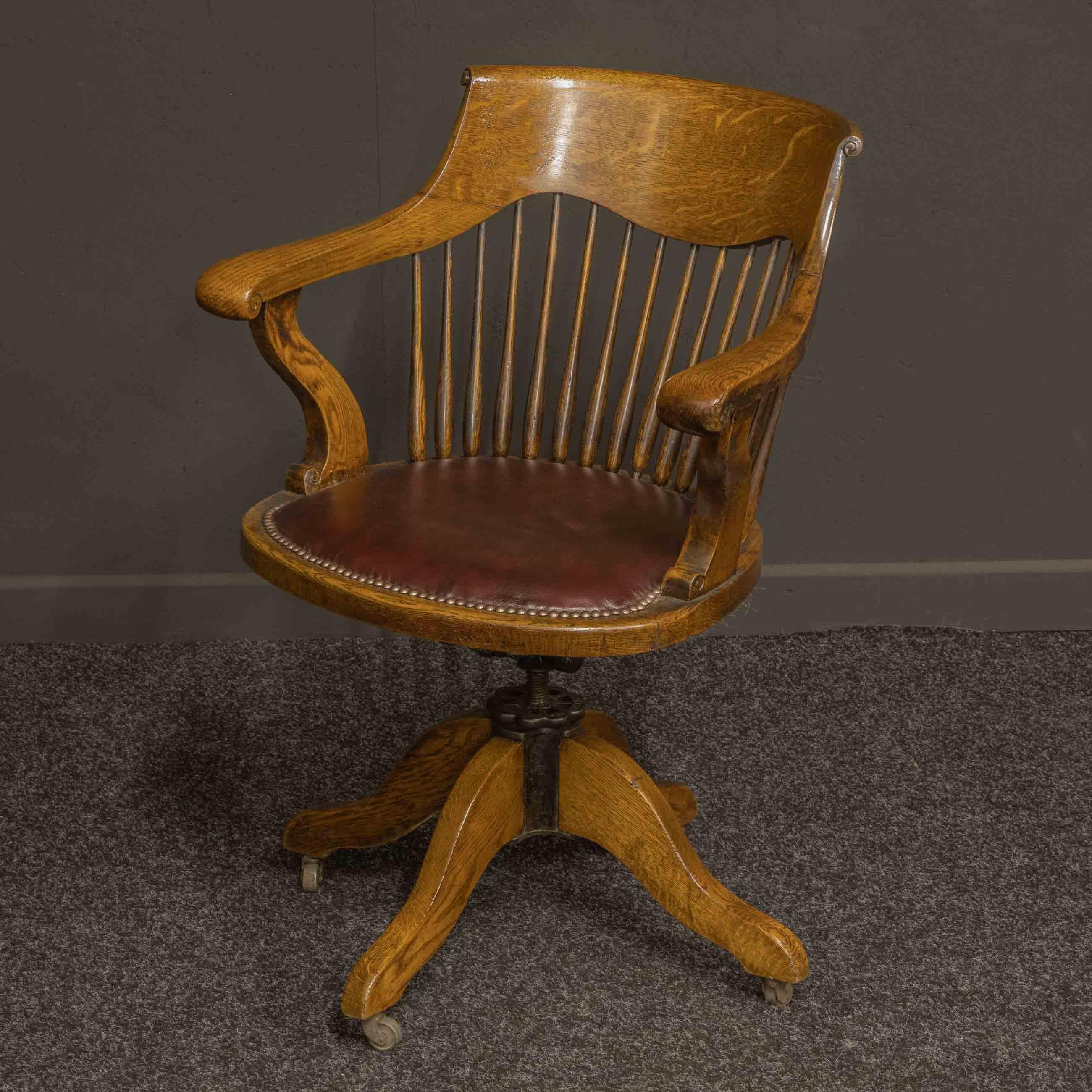 British Edwardian Oak Swivel Chair