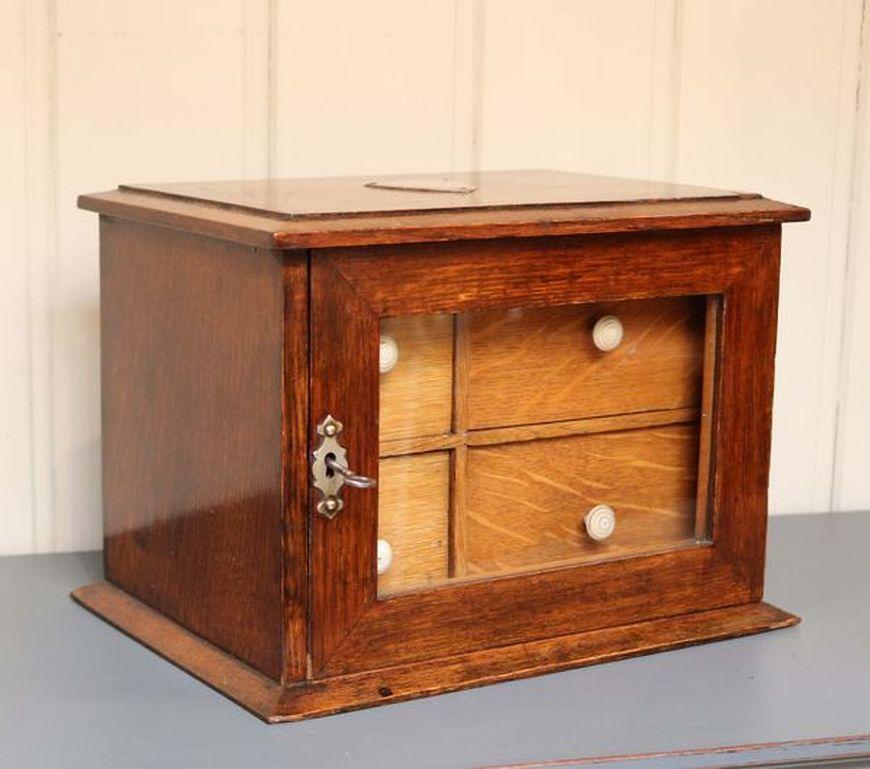 Edwardian Oak Table Top Collectors Box For Sale 2