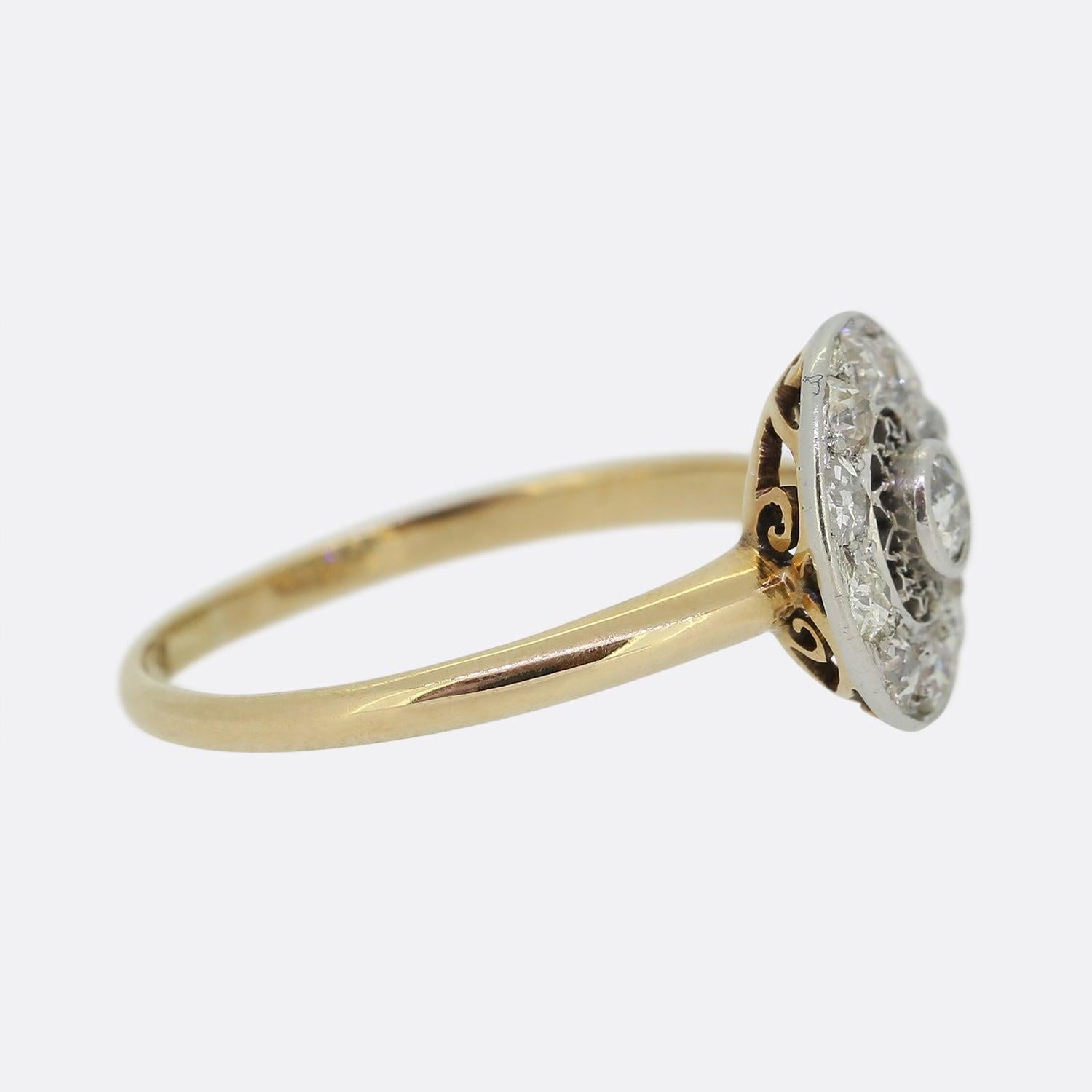 Edwardianischer Altschliff-Diamant-Cluster-Ring (Alteuropäischer Brillantschliff) im Angebot