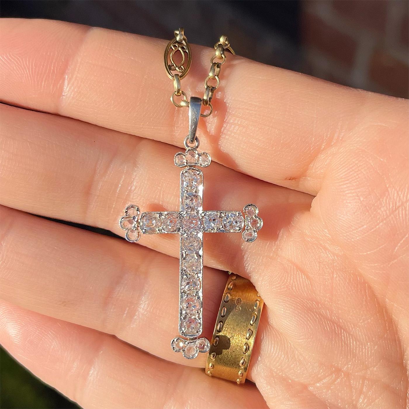 Edwardian Old Cut Diamond Cross Pendant & Antique 18k Gold Chain Necklace In Excellent Condition In Los Angeles, CA