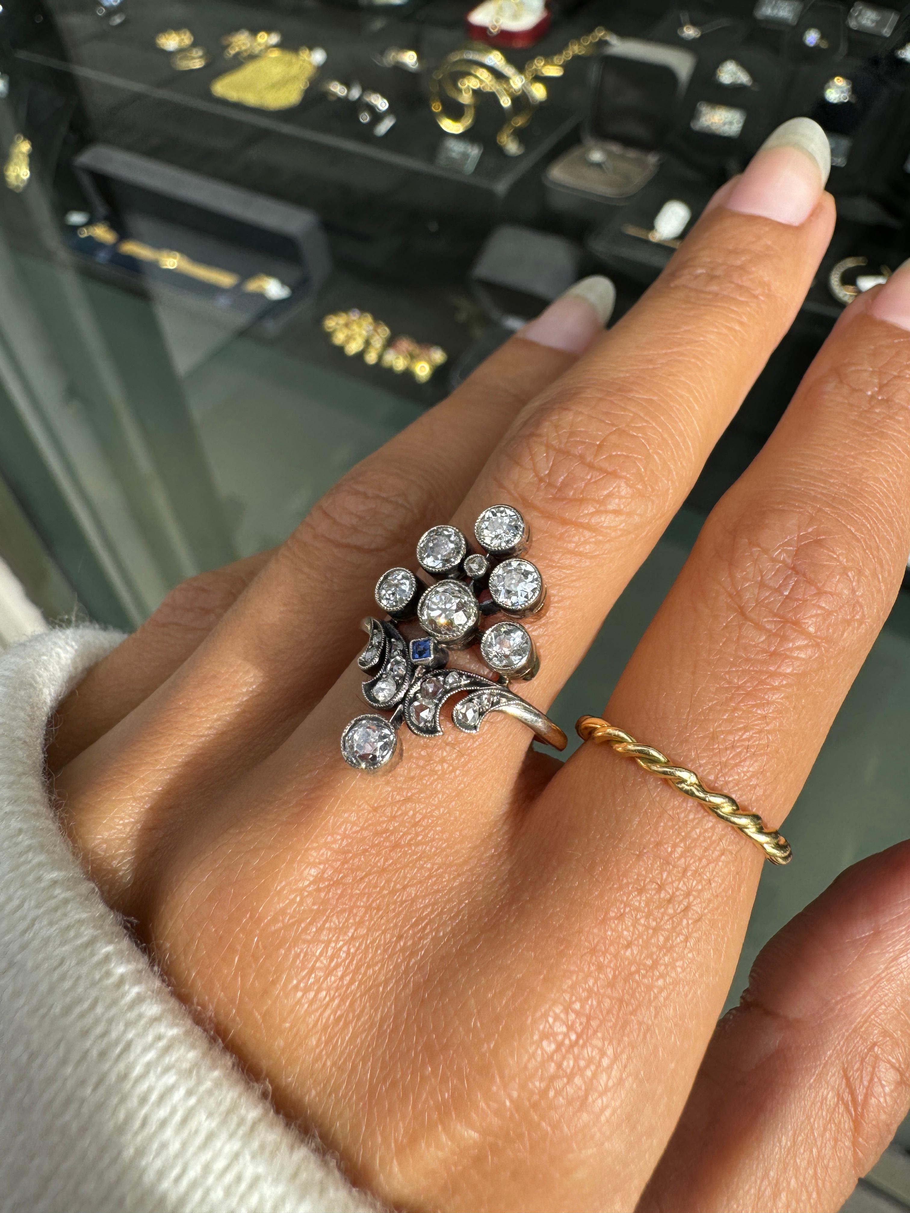 Bague de cocktail en argent et or 18 carats avec diamants et saphirs de taille ancienne, de style édouardien Pour femmes en vente