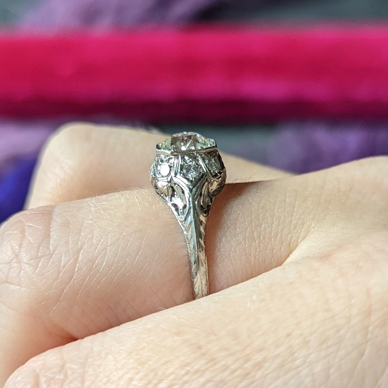 Edwardian Old European 1.64 Carats Diamond Platinum Foliate Engagement Ring For Sale 7