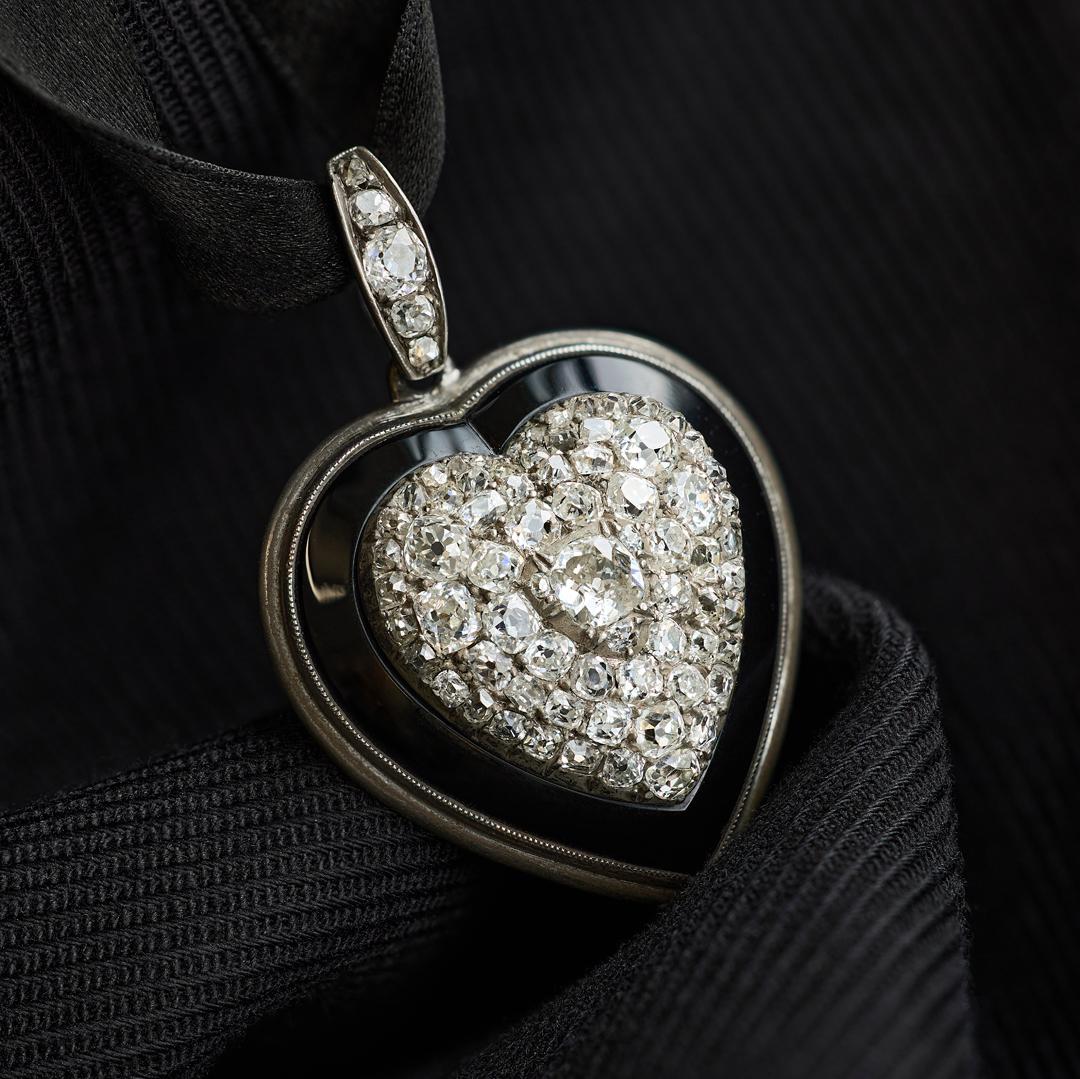 Collana girocollo con cuore in onice e diamanti di epoca edoardiana In condizioni buone in vendita a London, GB