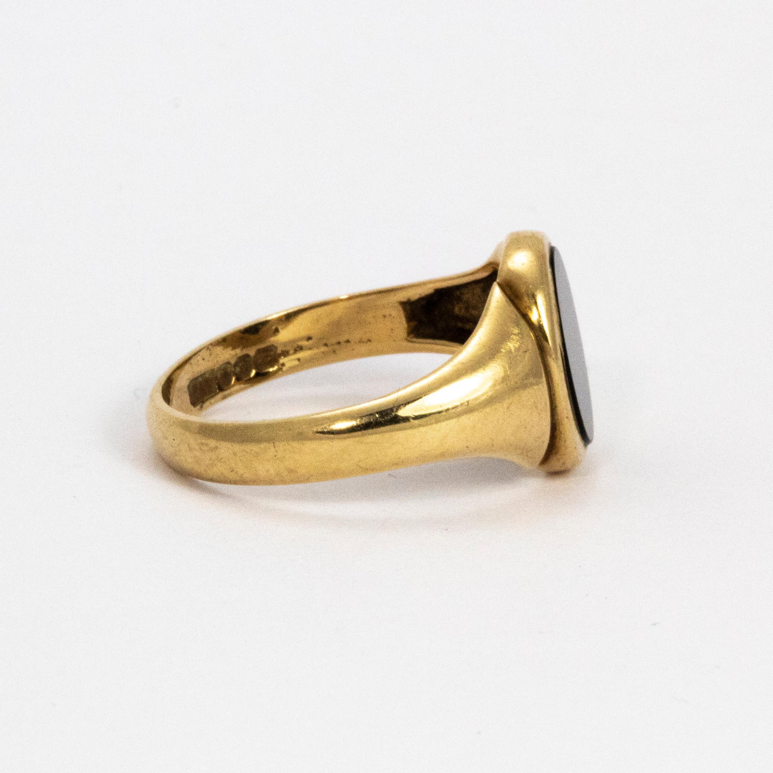 Edwardian Onyx and Gold Signet Ring 1