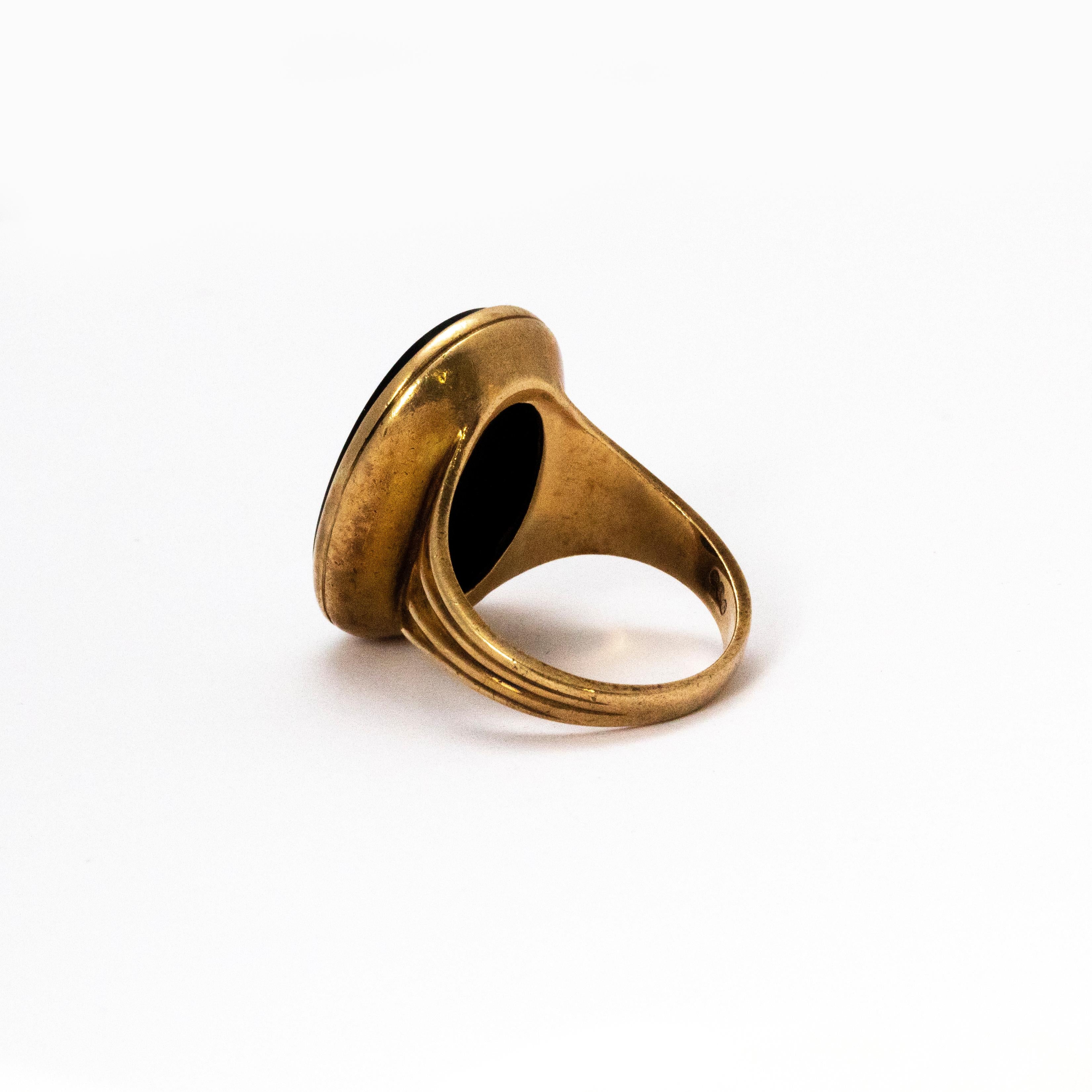 Edwardian Onyx Yellow Gold Gents Ring In Good Condition In Chipping Campden, GB