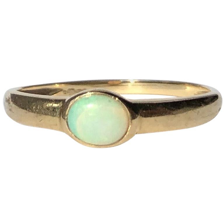 Edwardian Opal and 9 Carat Gold Single Stone Ring