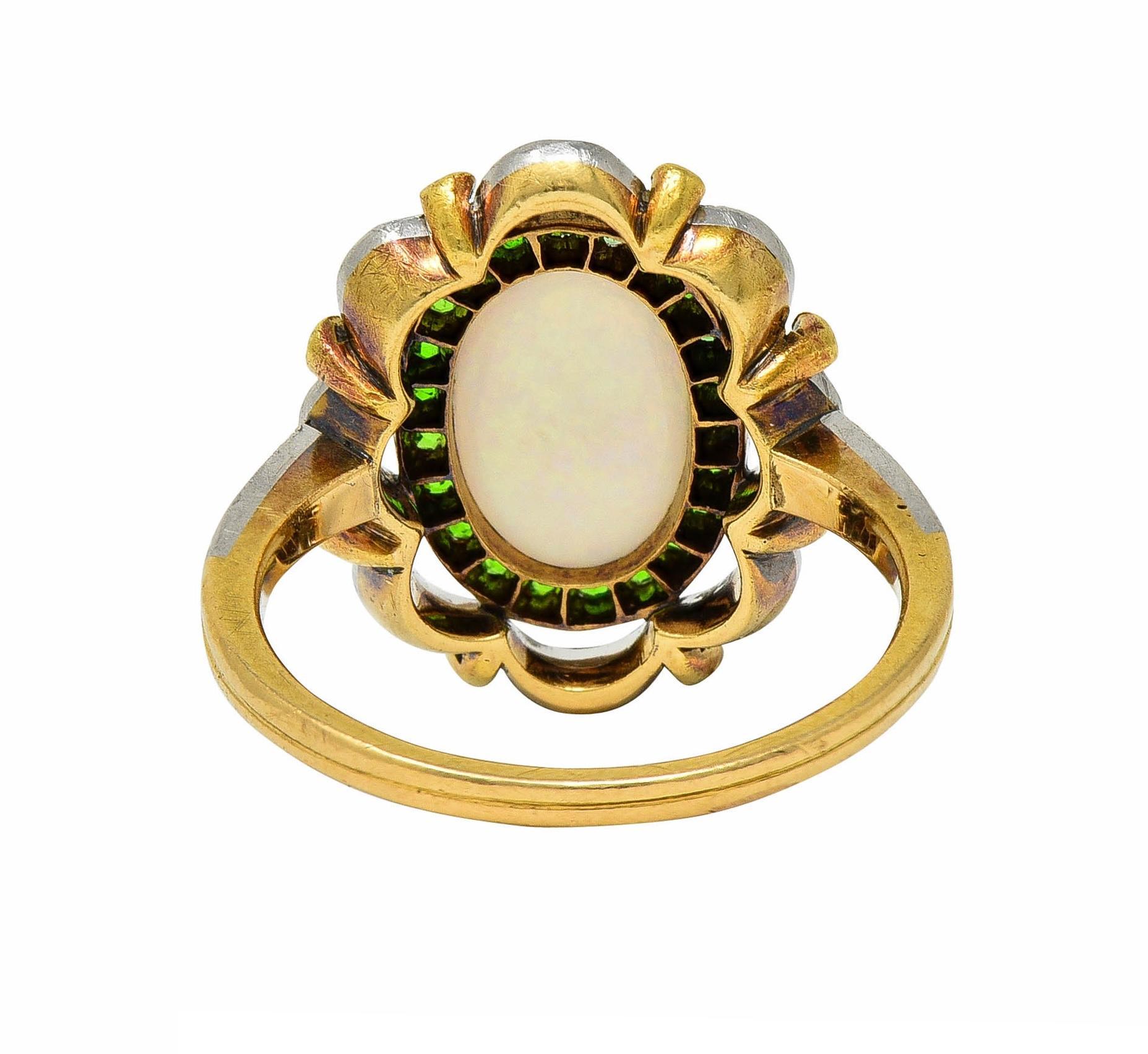 Antiker edwardianischer Opal Diamant Demantoid Granat Platin 18 Karat Gold Antiker Ring für Damen oder Herren im Angebot