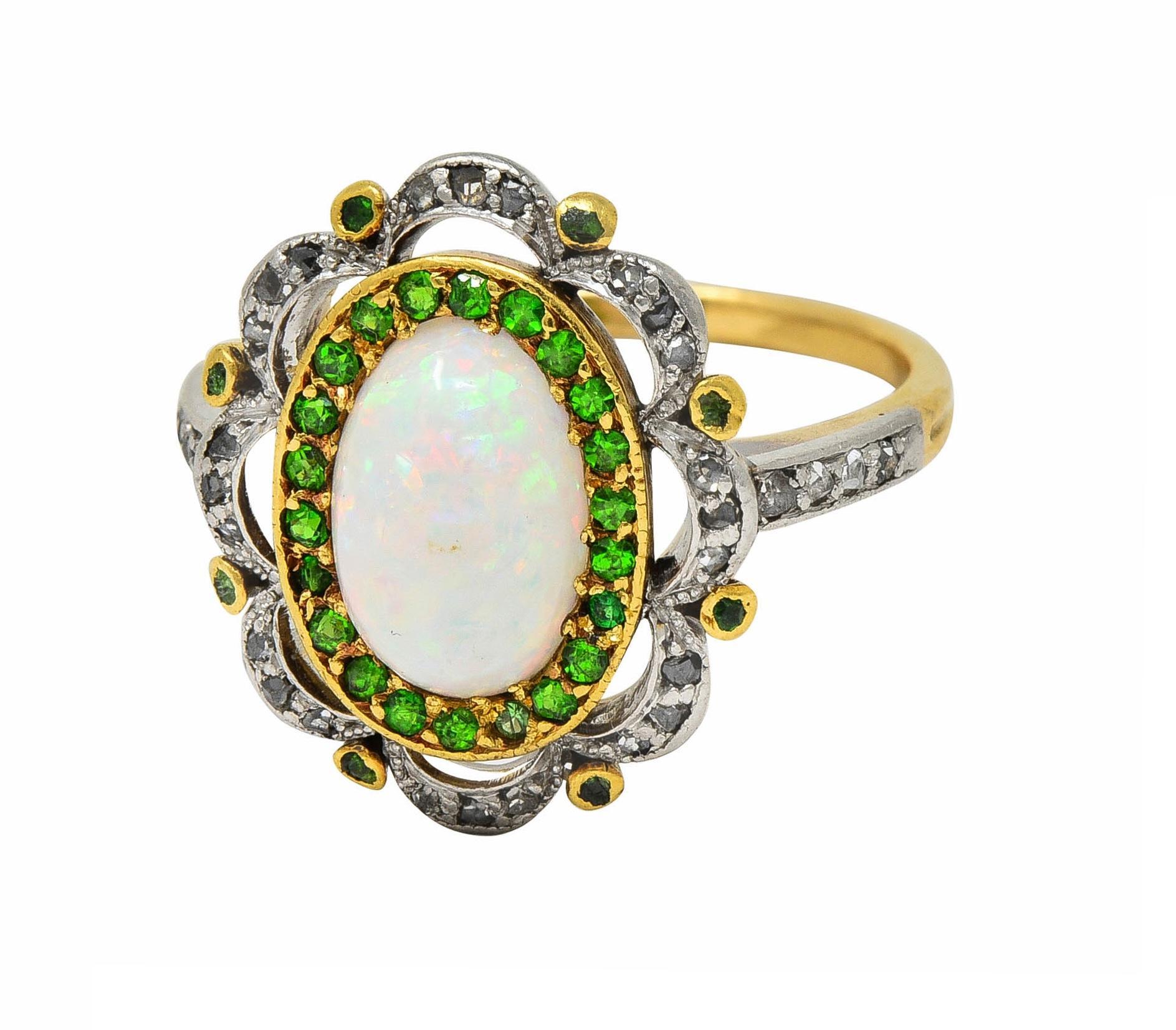 Antiker edwardianischer Opal Diamant Demantoid Granat Platin 18 Karat Gold Antiker Ring im Angebot 2