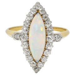 Anillo Navette Antiguo Edwardian Opal Diamond Platinum 18 Karat Yellow Gold