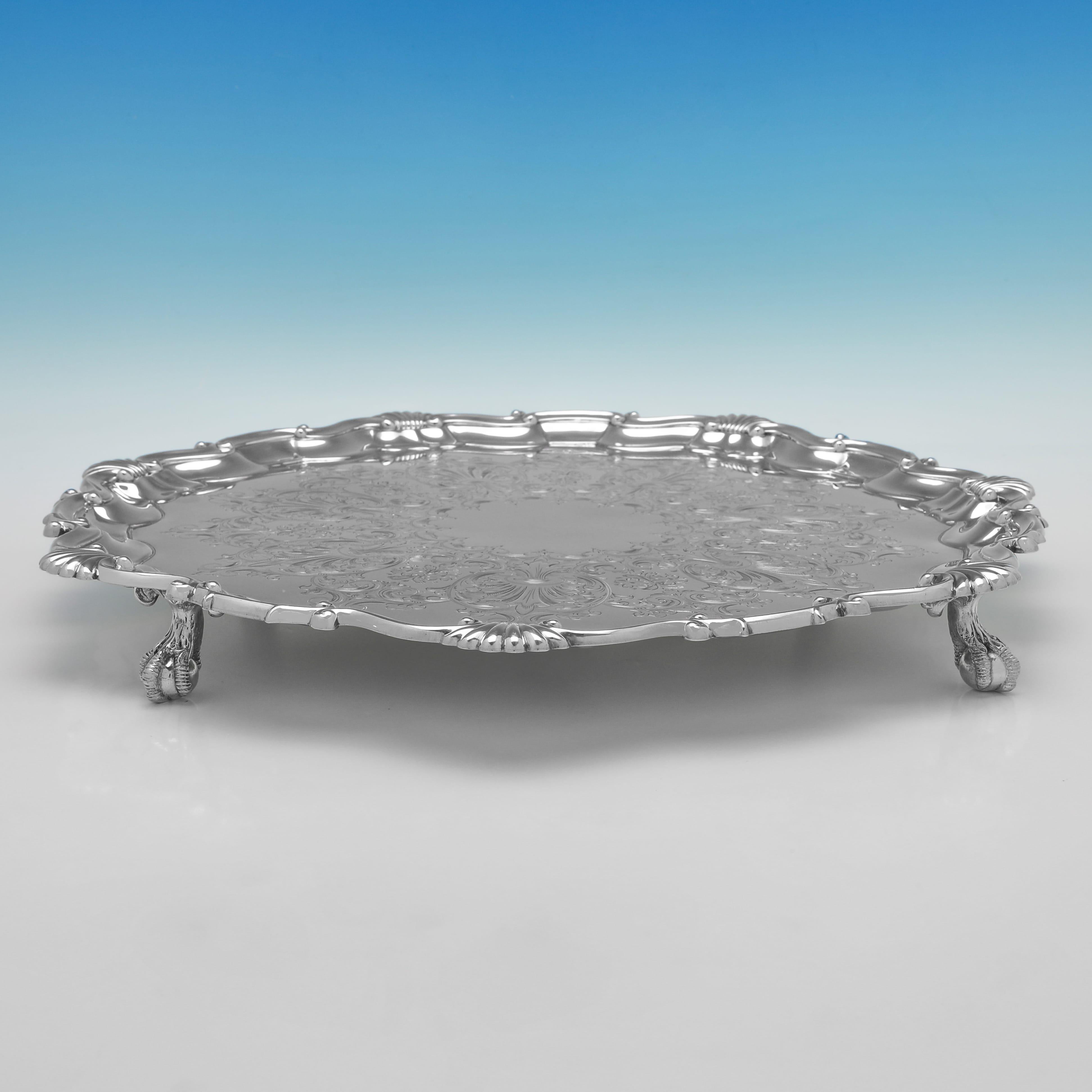 Édouardien Plateau édouardien en argent sterling orné fabriqué à Londres en 1906 en vente