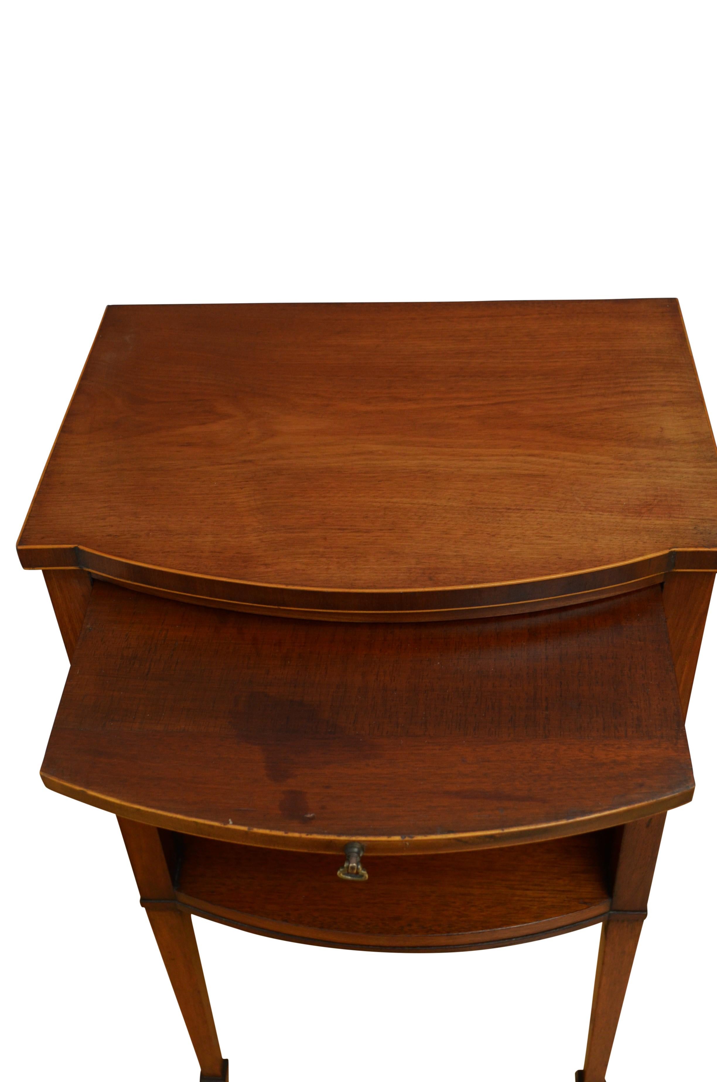 Mahogany Edwardian Pair of Bedside Cabinets