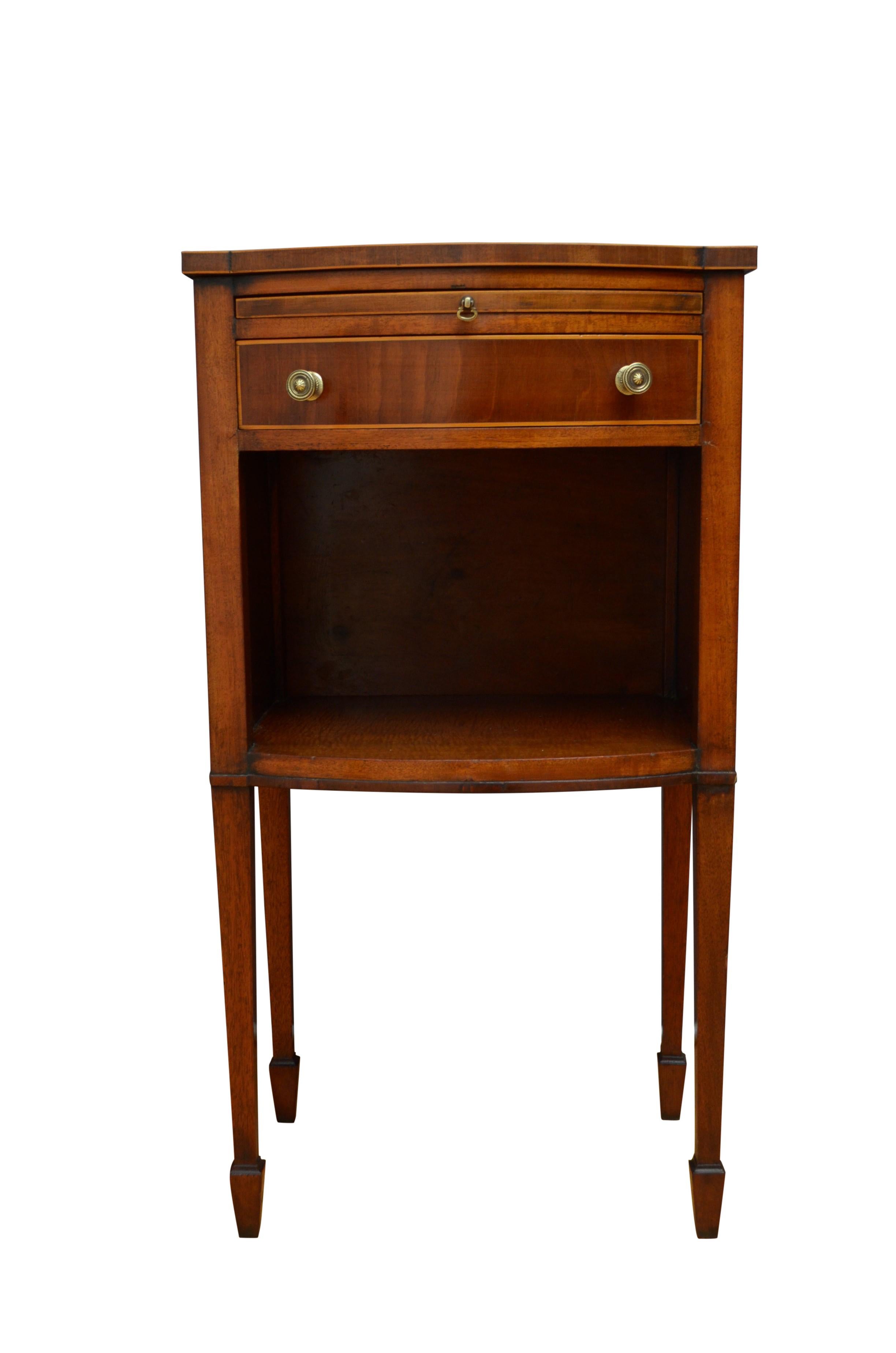 Edwardian Pair of Bedside Cabinets 1