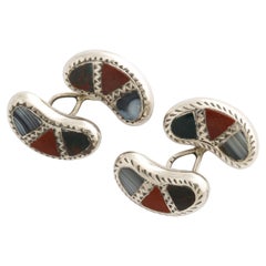 Antique Edwardian Pair of Kidney-Shaped Scottish Agate and Sterling Silver Cuff Links